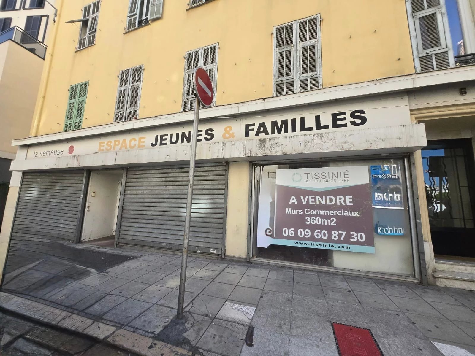 Agence immobilière de 