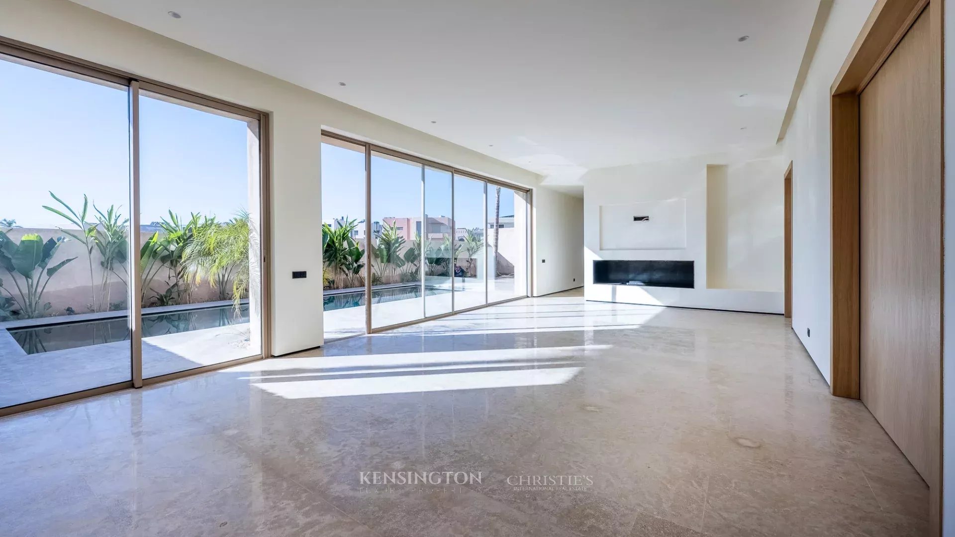 4 Bedroom Villa/Townhouse's Image 5