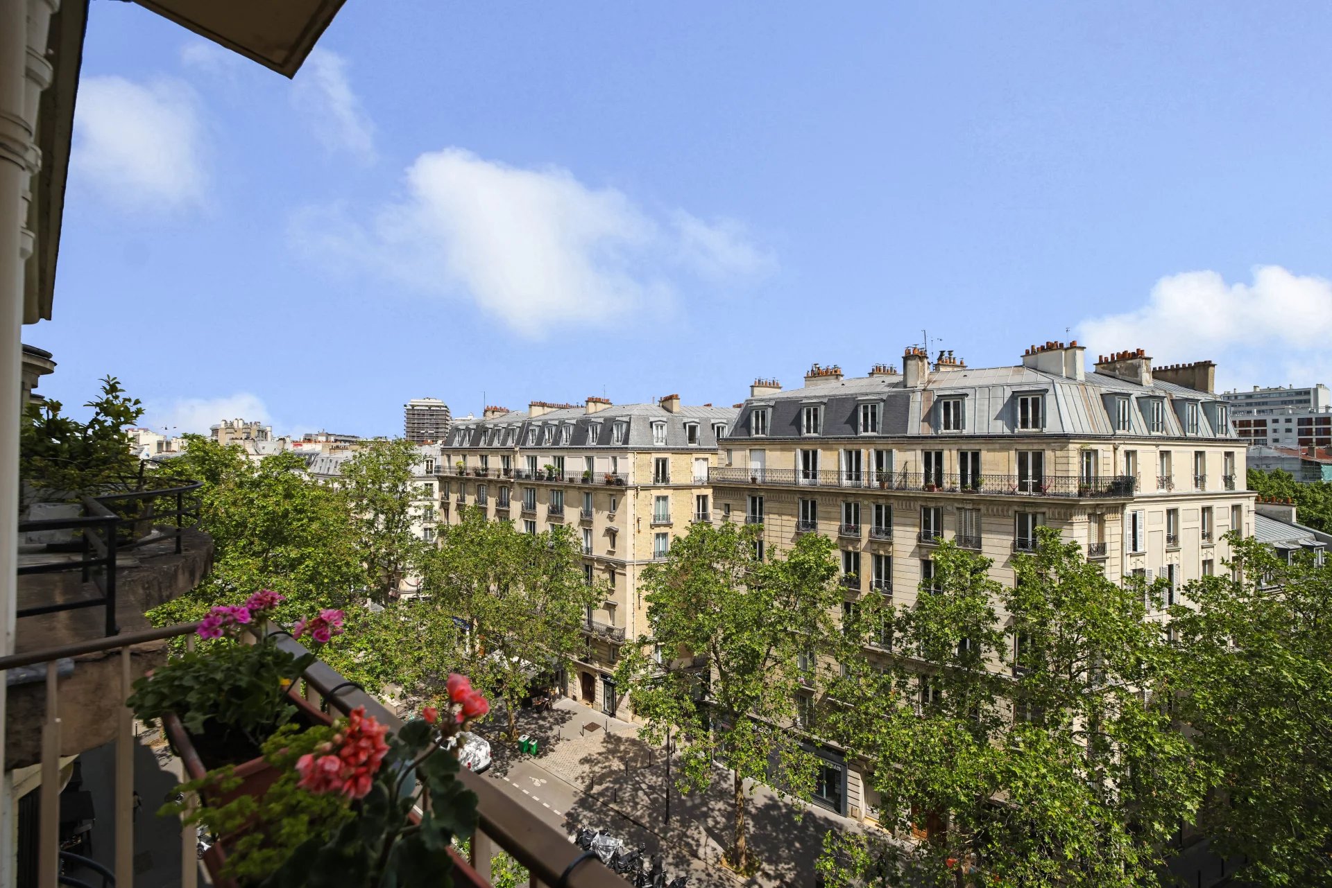 Sale Apartment Paris 11th Sainte-Marguerite