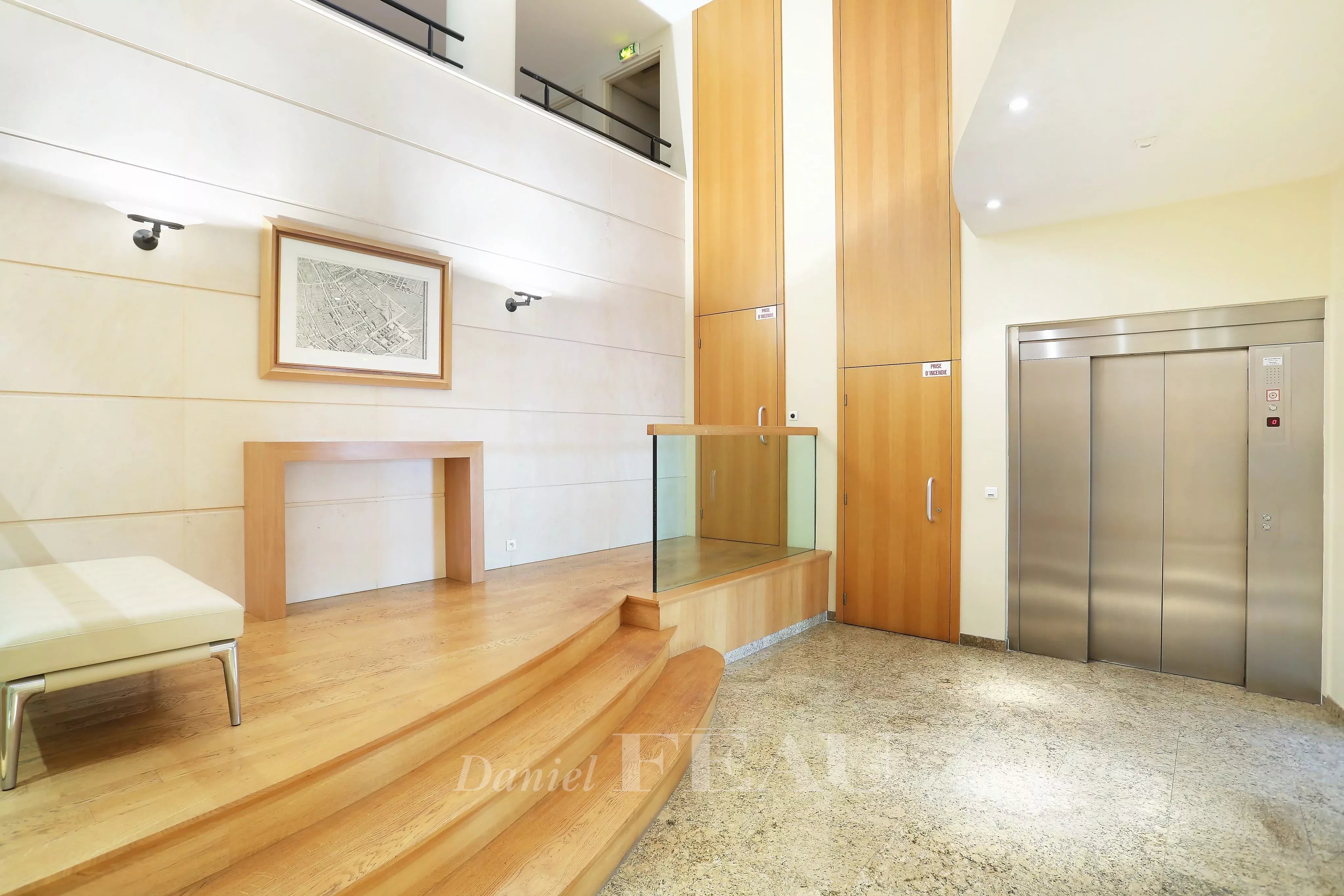 Location Appartement Paris 7ème