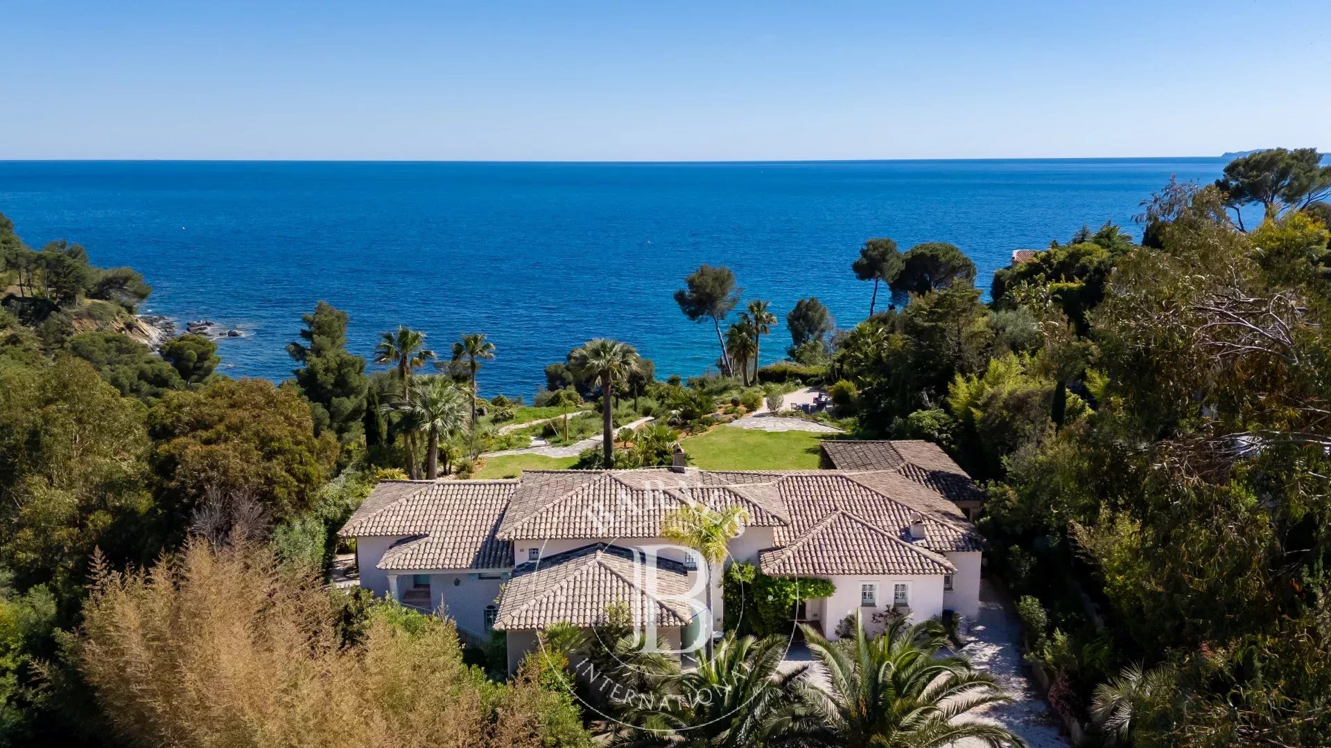 Villa La Croix-Valmer  -  ref 84673825 (picture 1)