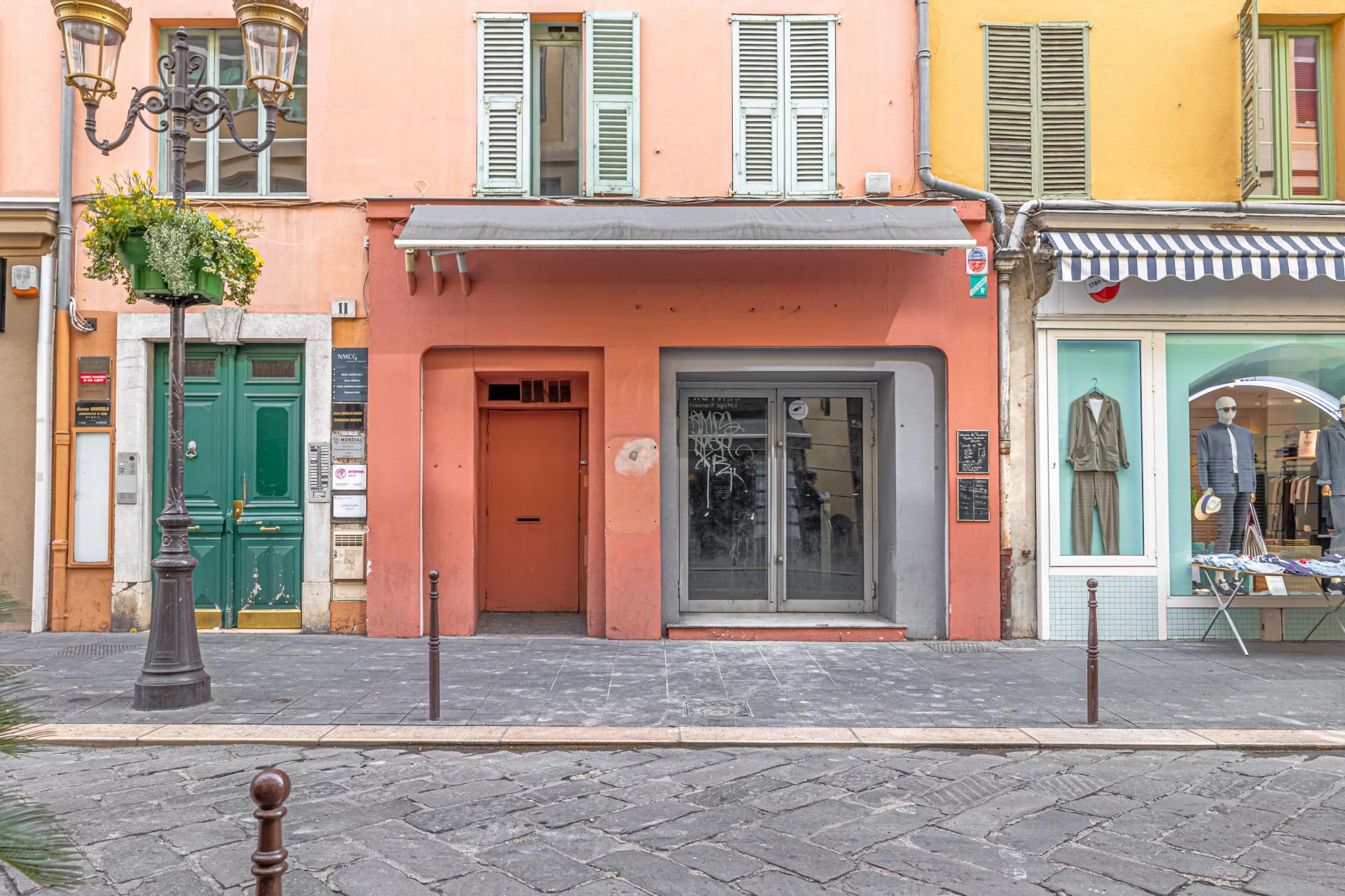 MURS COMMERCIAUX LIBRES A VENDRE - Photo 2