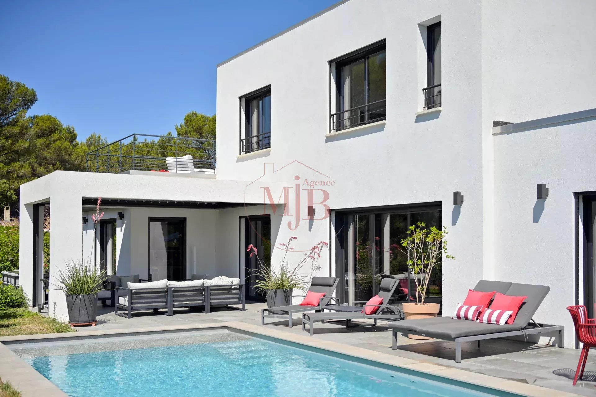 Agence immobilière de 