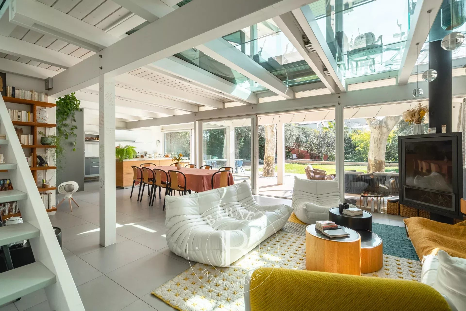 Villa Marseille 13007  -  ref 86843582 (picture 1)