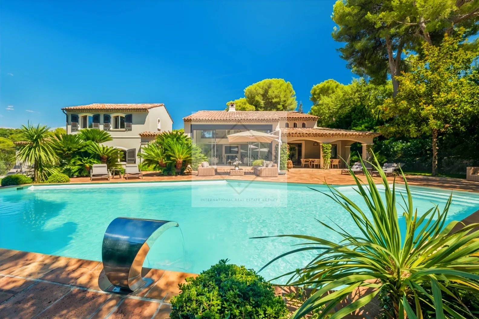 Superbe villa neuve de style provençal – Vue panoramique & intimité absolue — photo 18
