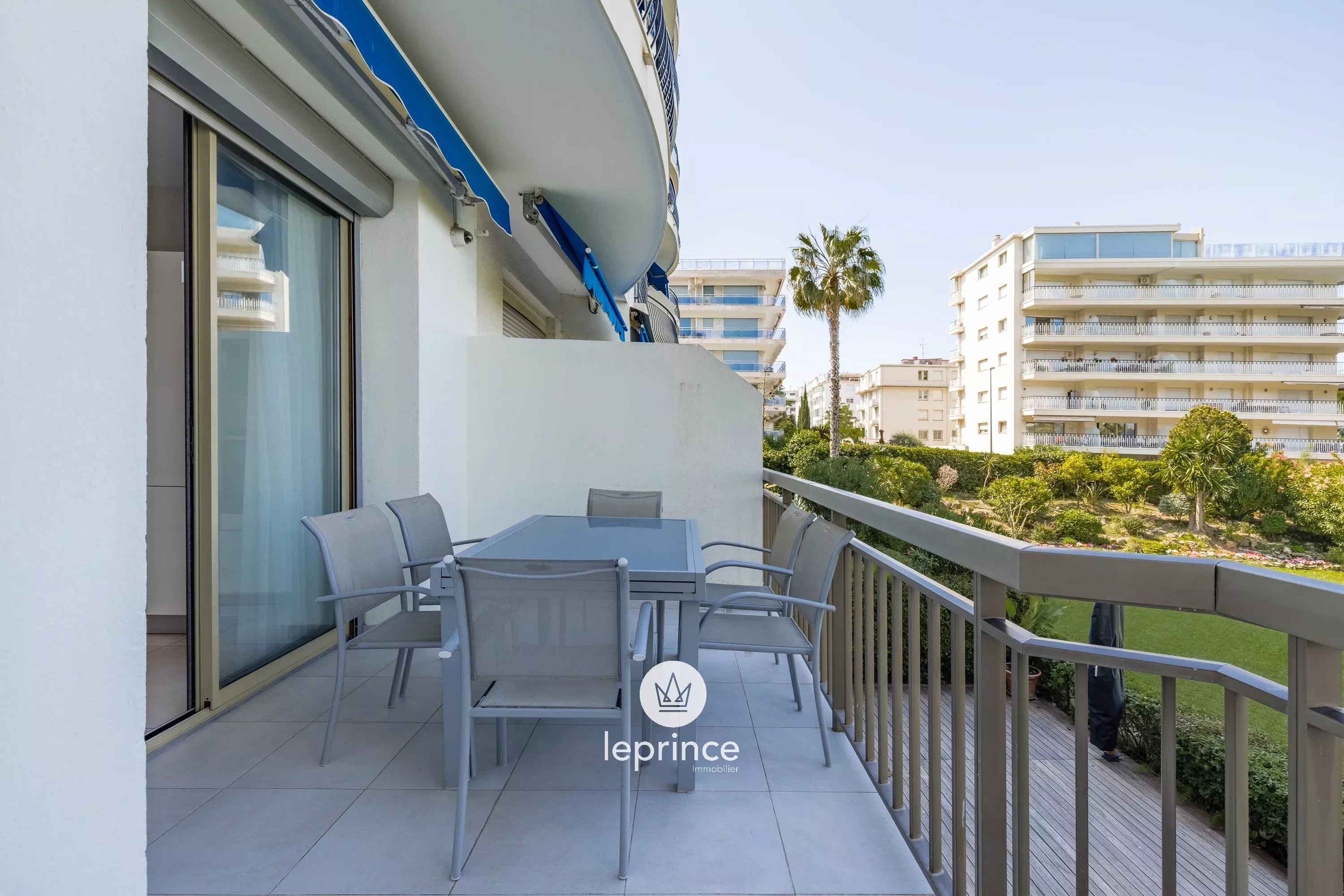Cannes Pointe Croisette – 5-Room Dual-Aspect Apartment – Terrace – Cellar and Garage