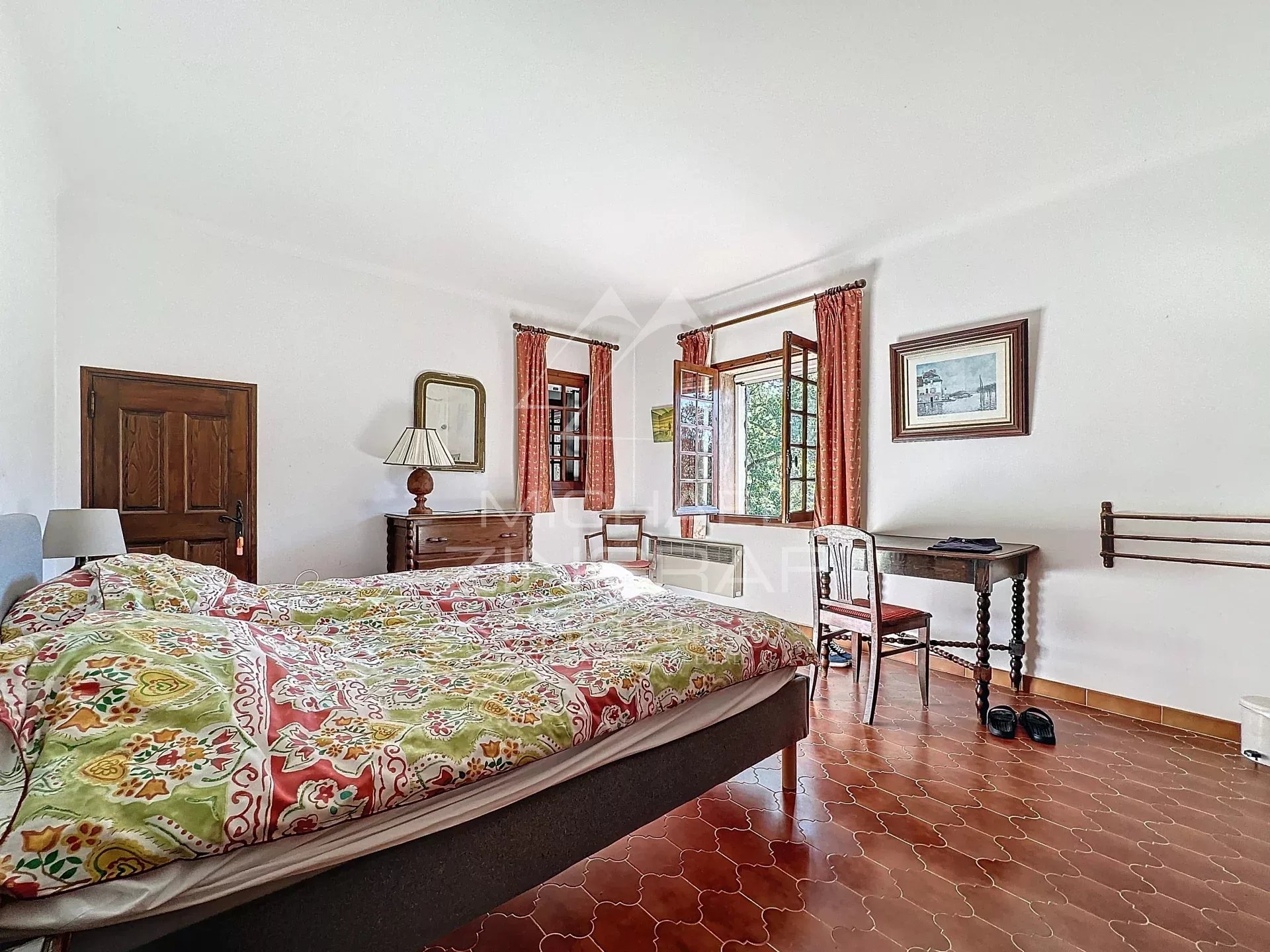 8 Bedroom Villa/Townhouse's Image 5