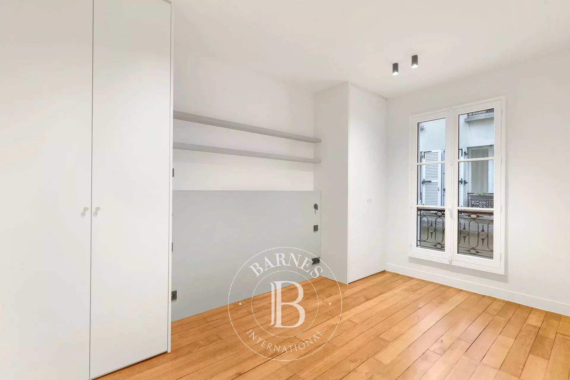 Paris  - Apartment 3 Bedrooms - picture 9