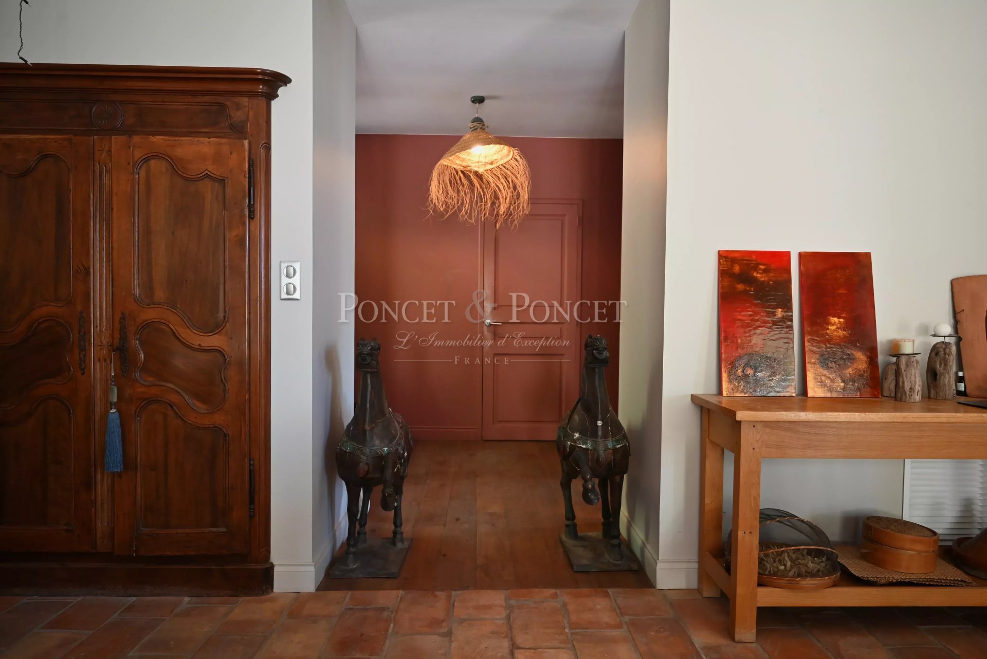 10 Bedroom Villa/Townhouse's Image 10