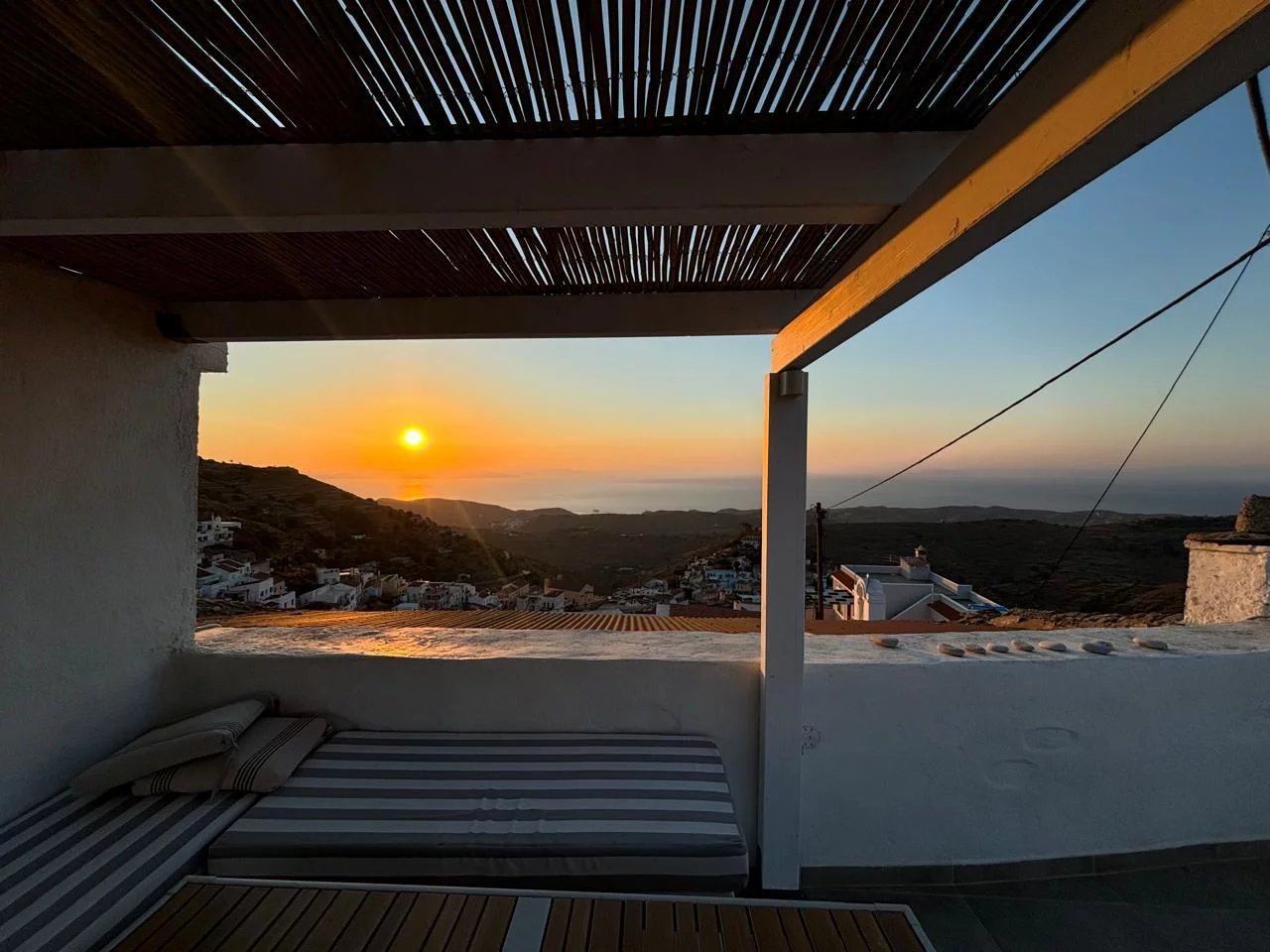 FOR SALE – Charming Renovated Village House with Sunset View – IOULIDA, KEA