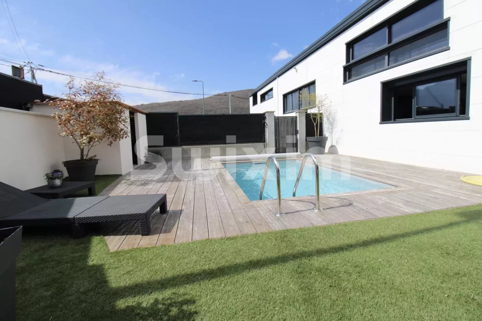 Agence immobilière de 