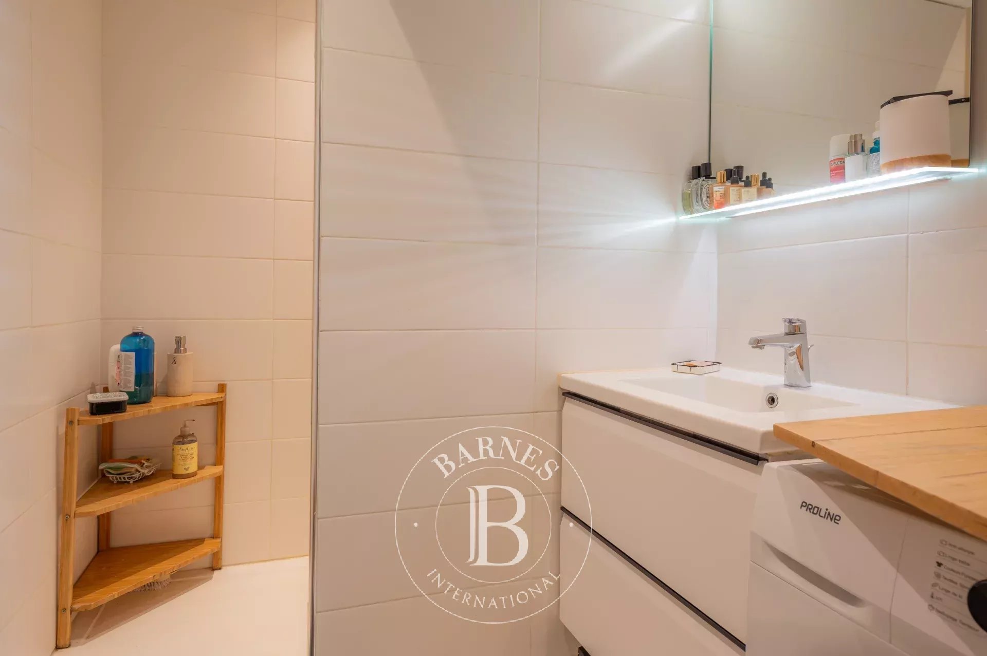 Daire Paris 18ème - picture 10