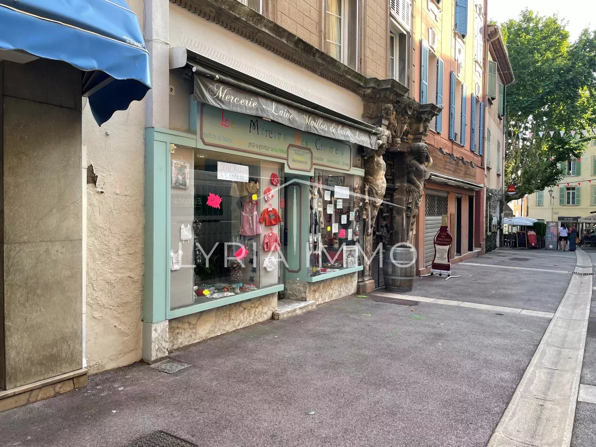 Agence immobilière de 