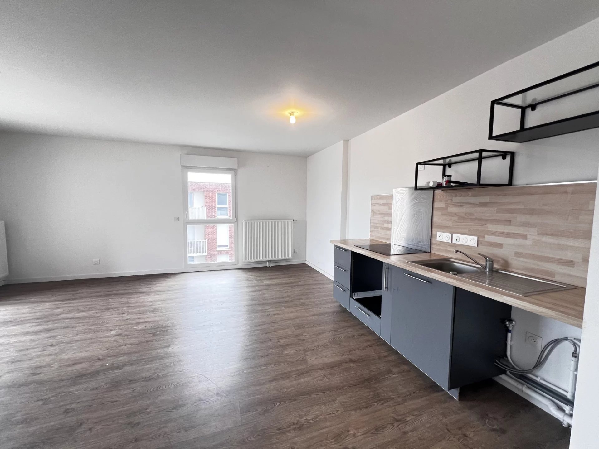 T3 68M2 AMIENS SUD - PARKING + BALCON