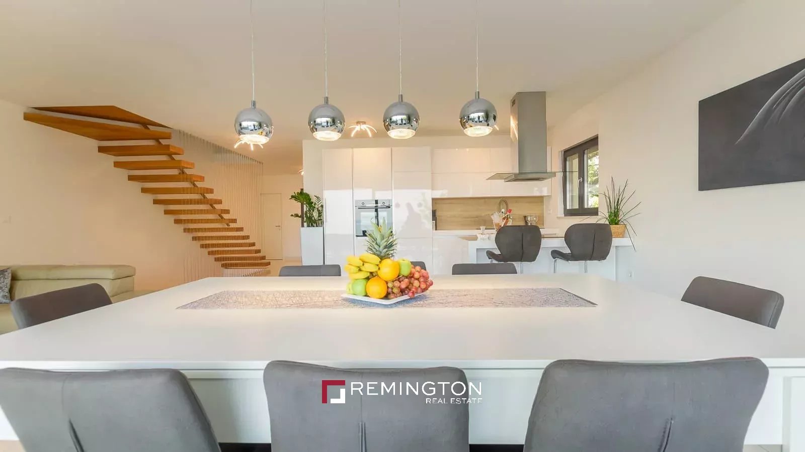 4 Bedroom Villa/Townhouse's Image 16