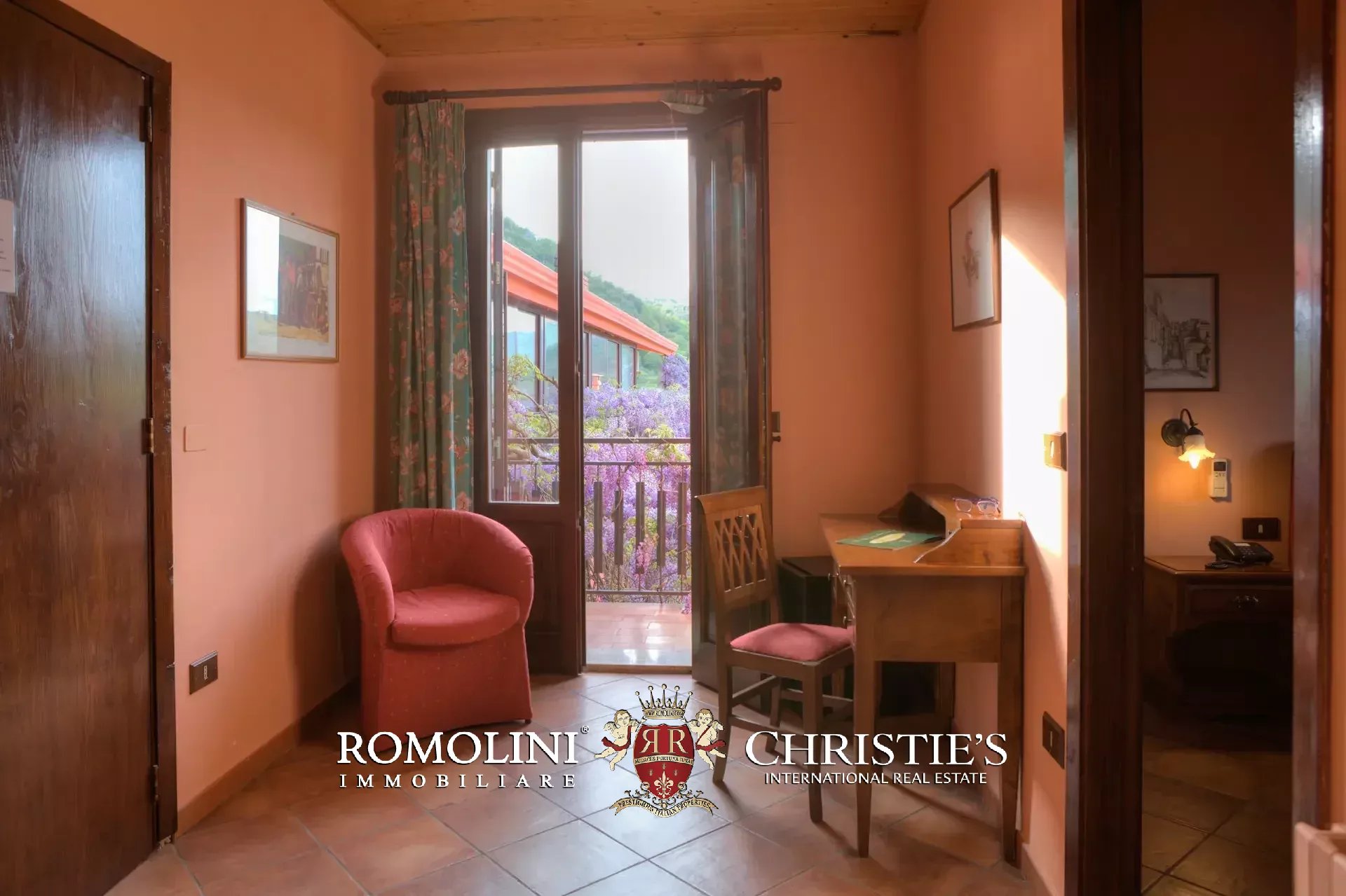 19 Bedroom Villa/Townhouse's Image 35