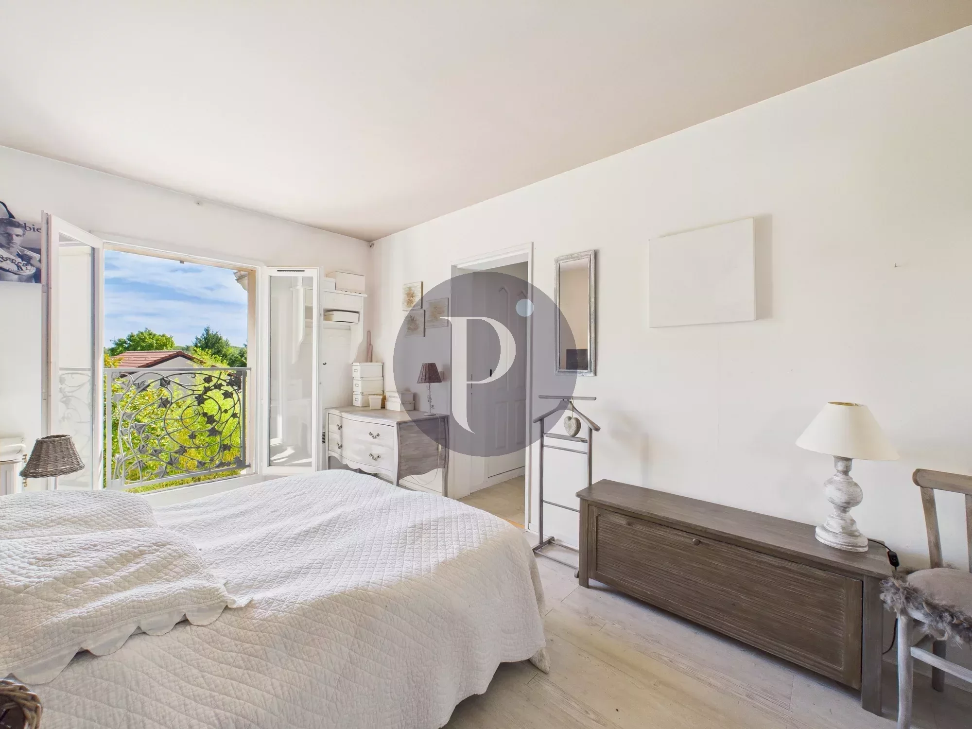 vente-maison-7-pieces-verrieres-le-buisson-86199758