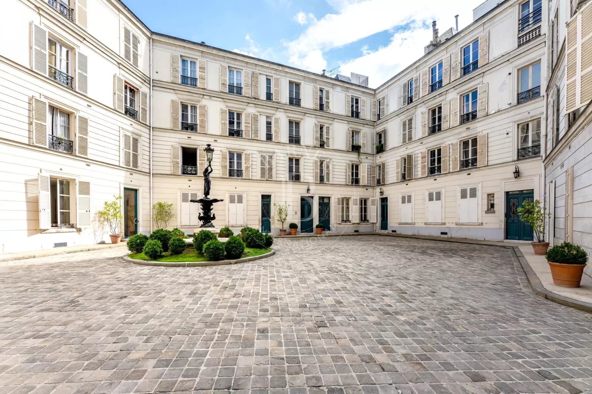 Daire Paris 8ème - picture 5