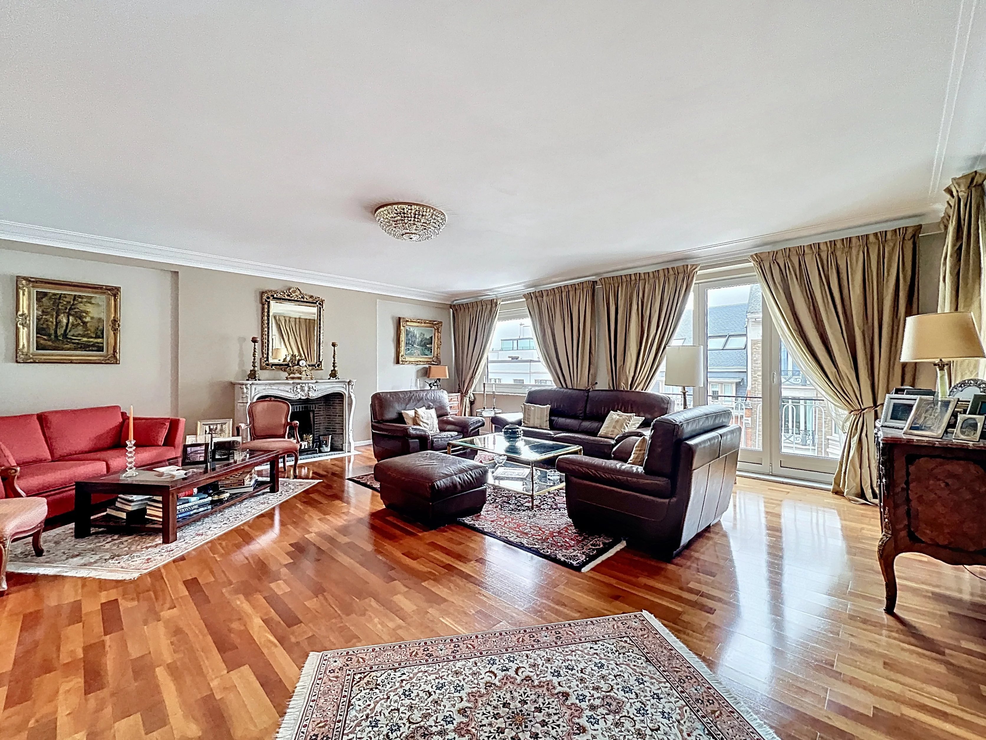 Bois de la Cambre - Beautiful 4-bedroom apartment, terrace and parking space