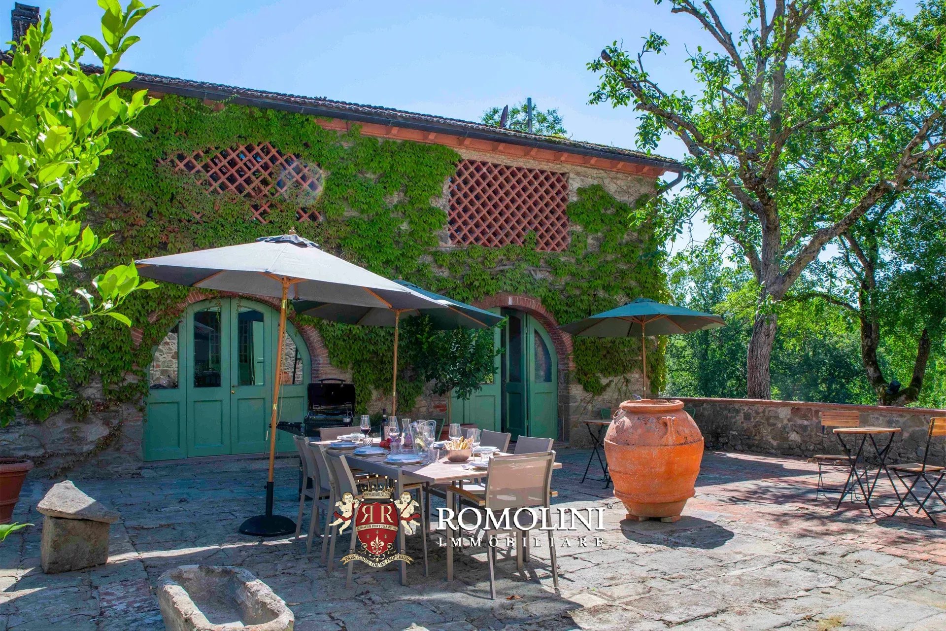 7 Bedroom Vineyard's Image 19
