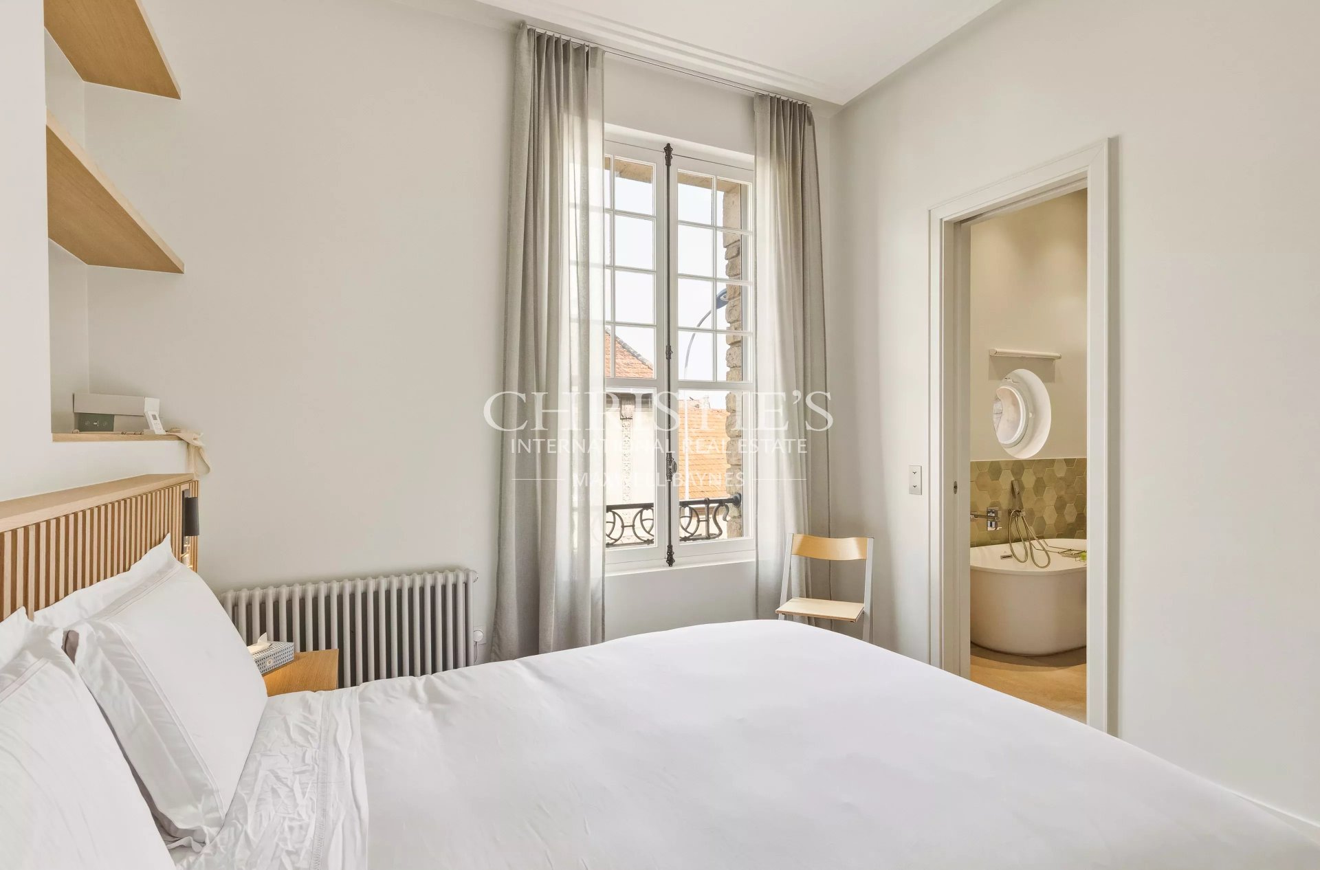 6 Bedroom Villa/Townhouse's Image 13