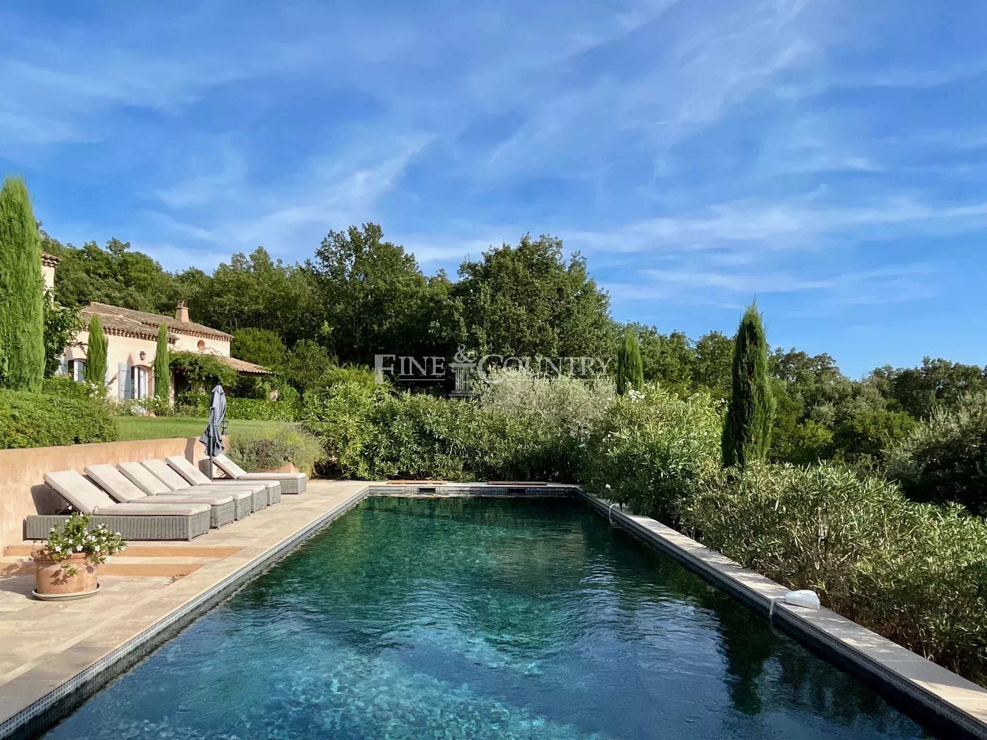 Photo of Villa For Sale in La Garde Freinet