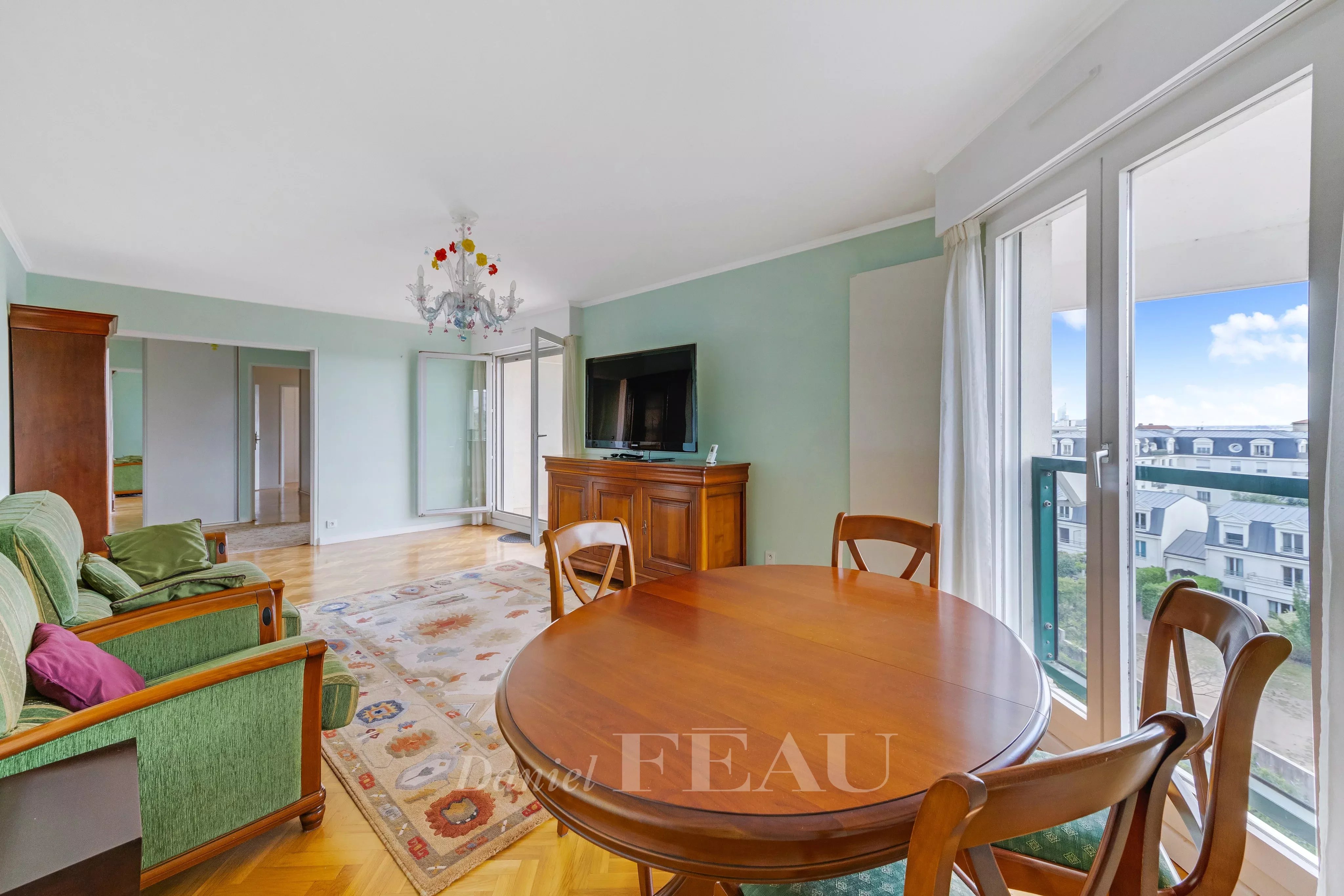 Dining room Wooden floor