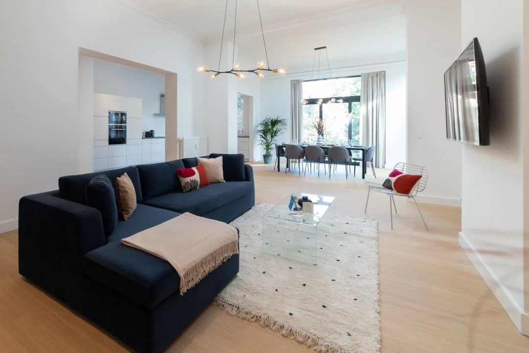 Stéphanie/Chatelain - 3 chambres meublé