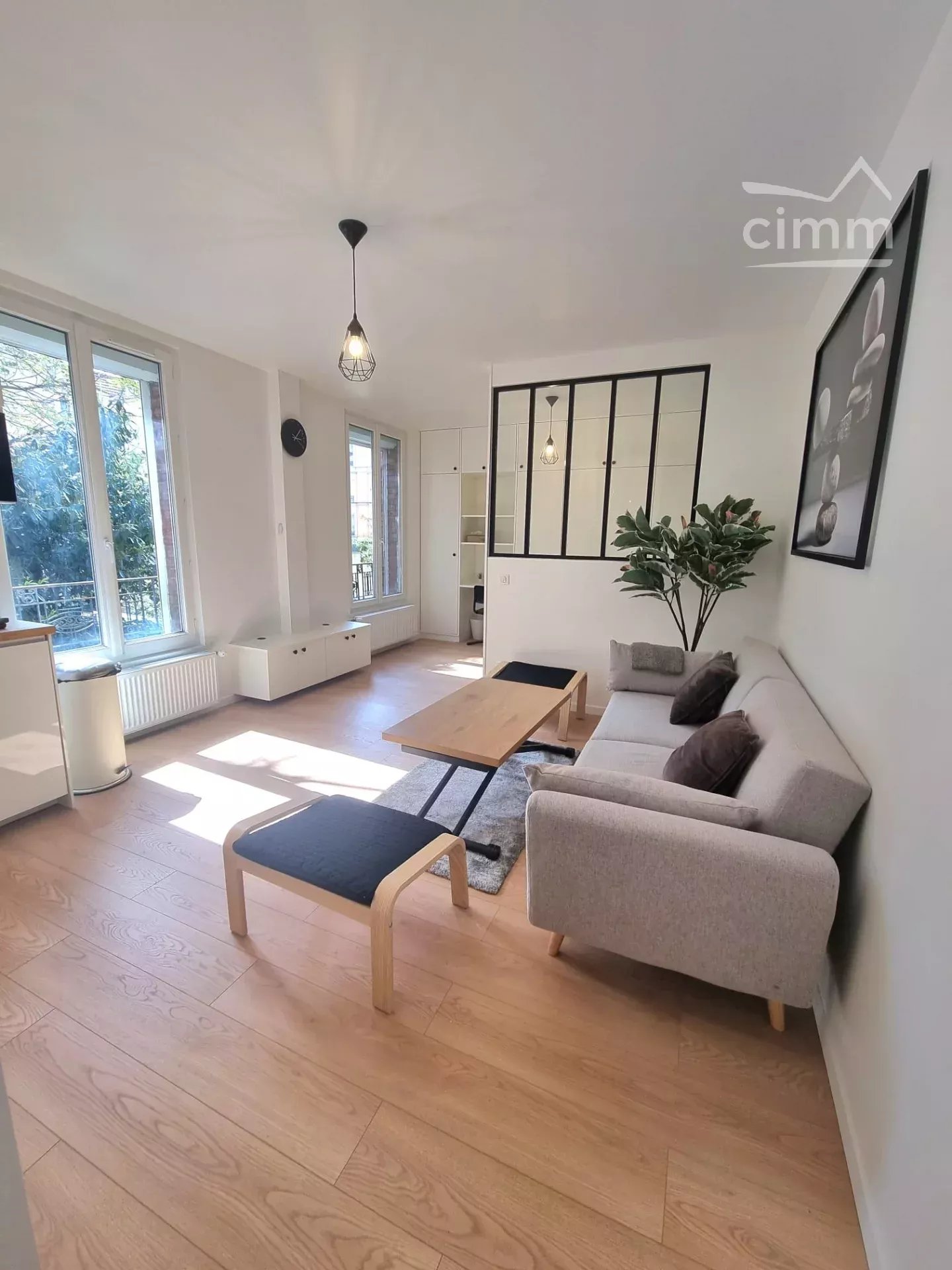 Agence immobilière de 