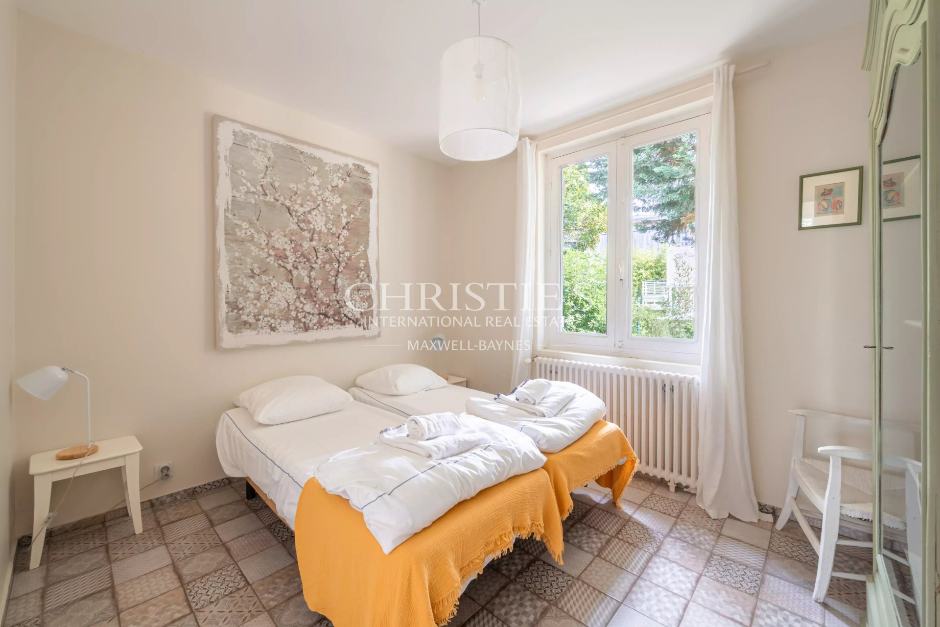 5 Bedroom Villa/Townhouse's Image 9