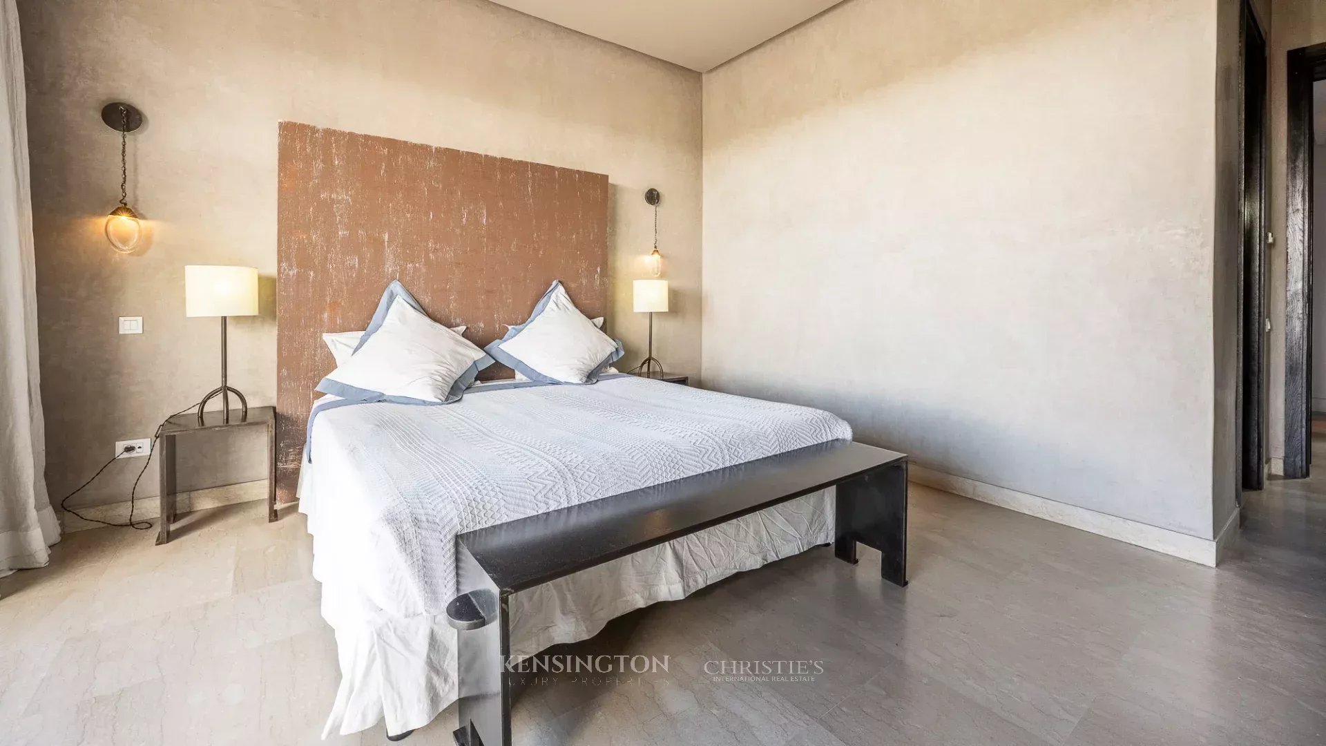 4 Bedroom Villa/Townhouse's Image 35