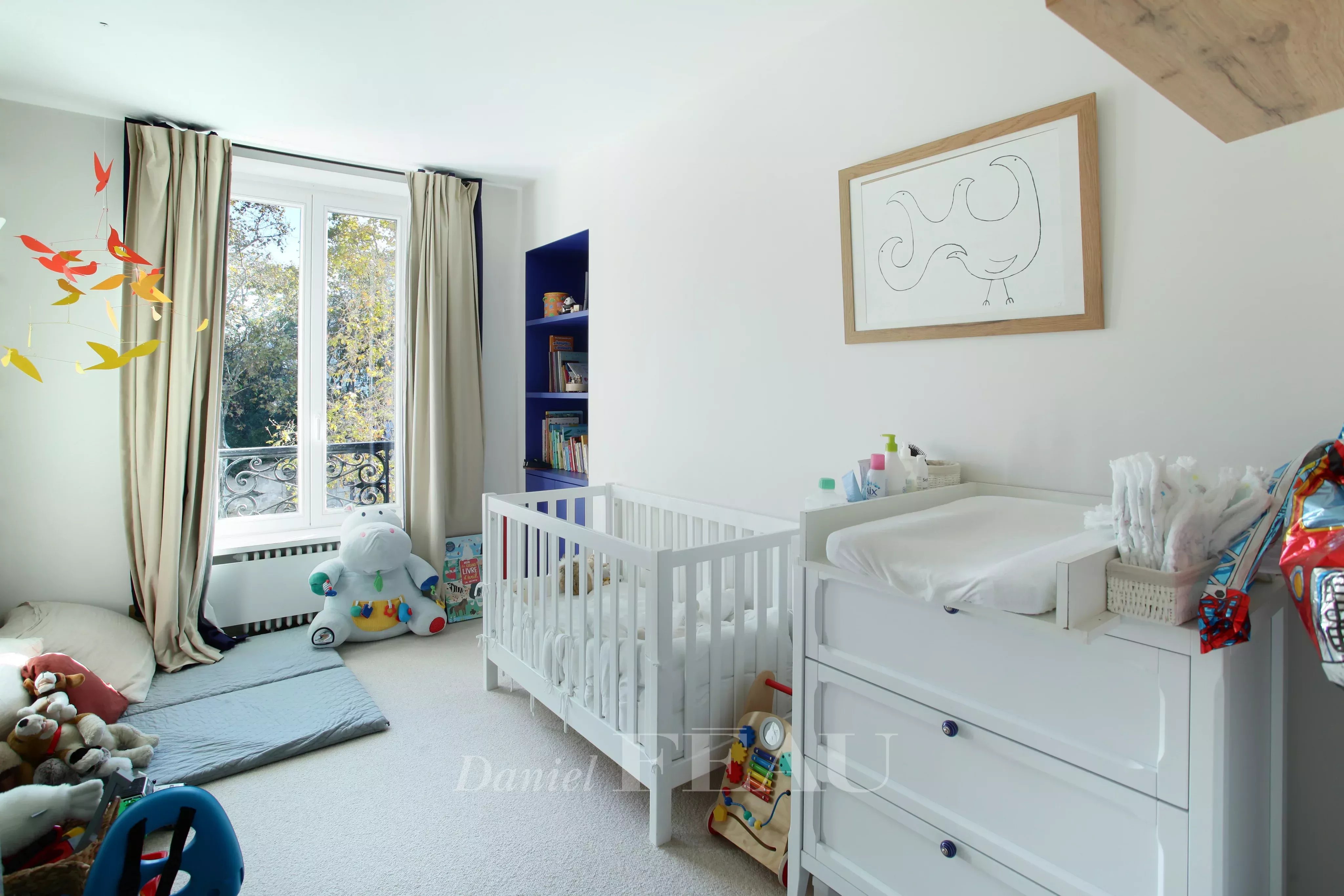 Sale Apartment Paris 7th