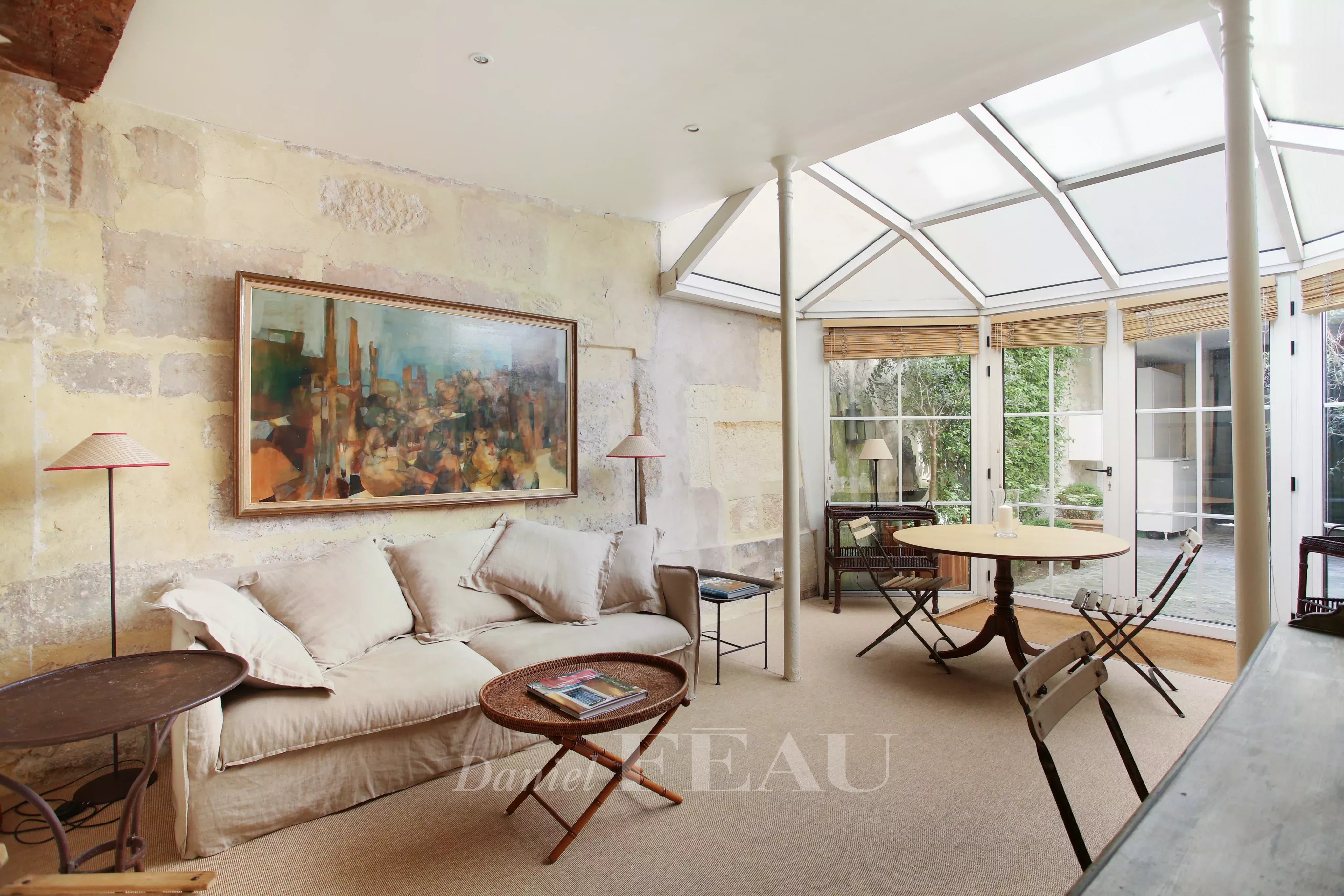 Living room/ Dining room