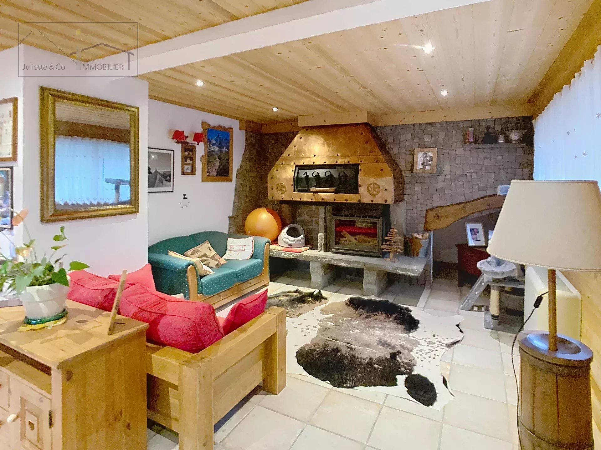 Photo of Charming Alpine Retreat: Spacious 5-Room Apartment