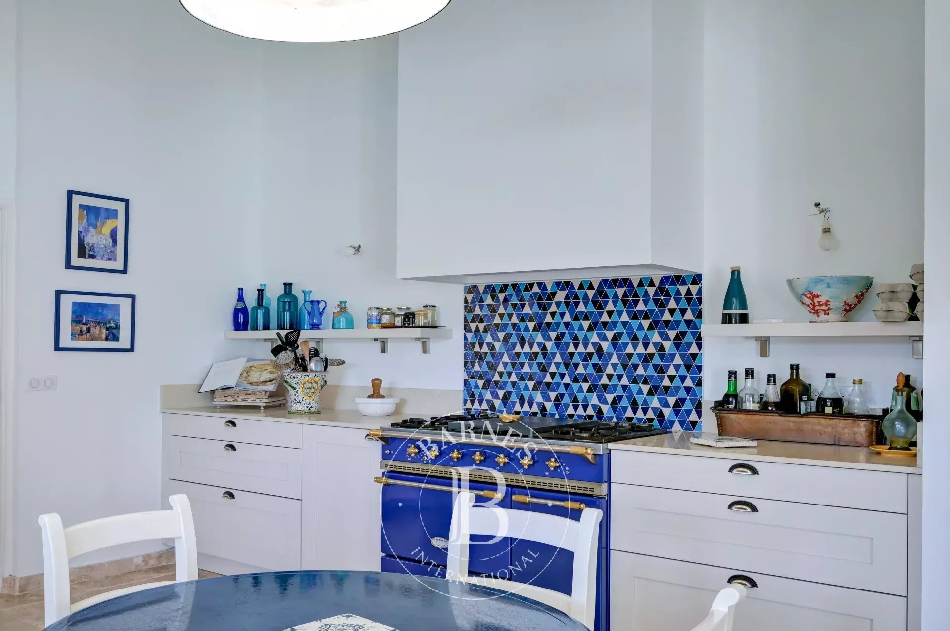 NORTH AIX EN PROVENCE-2400 SQFT HOUSE-4 BEDROOMSSWIMMING POOL - picture 11