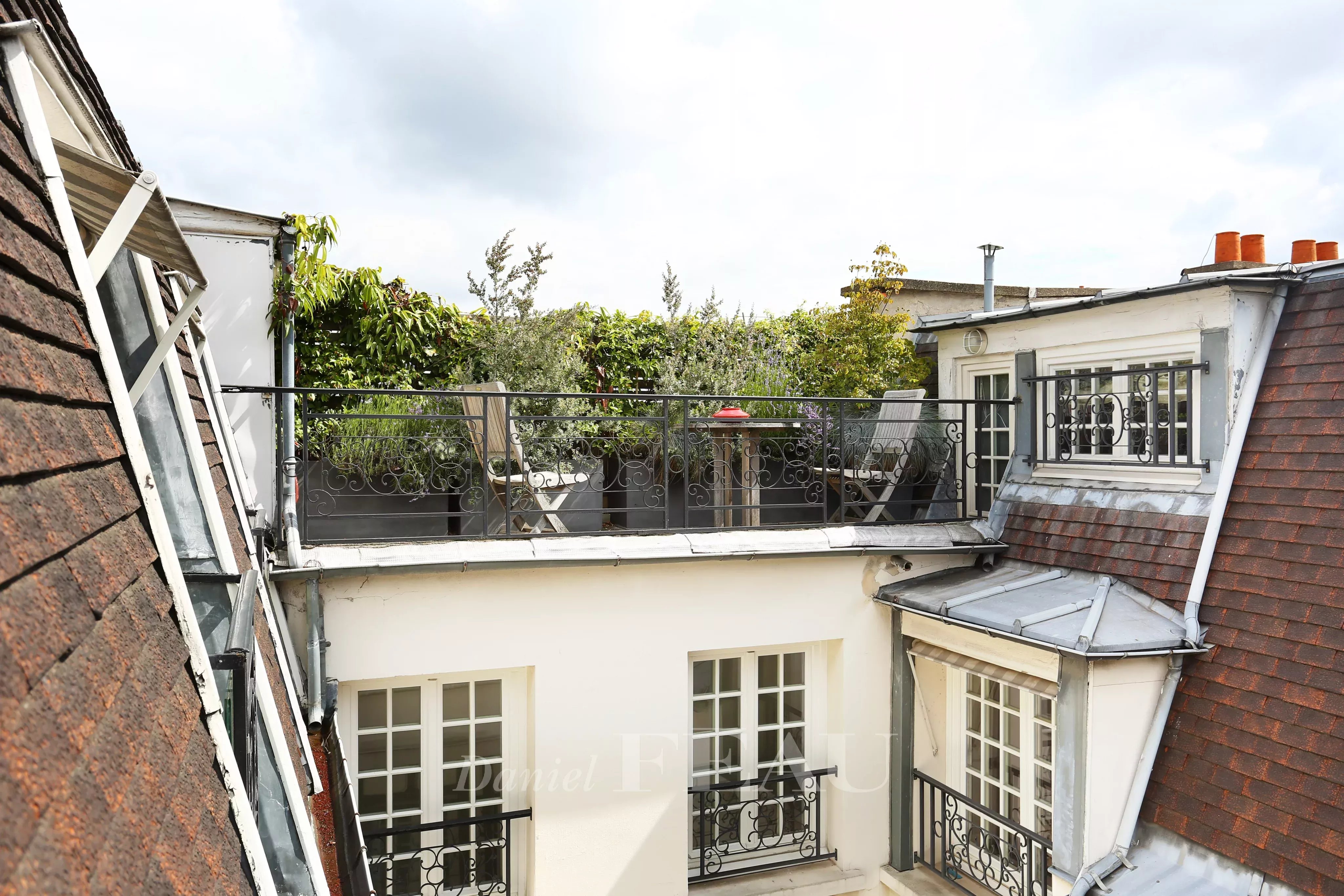 Sale Apartment Paris 4th