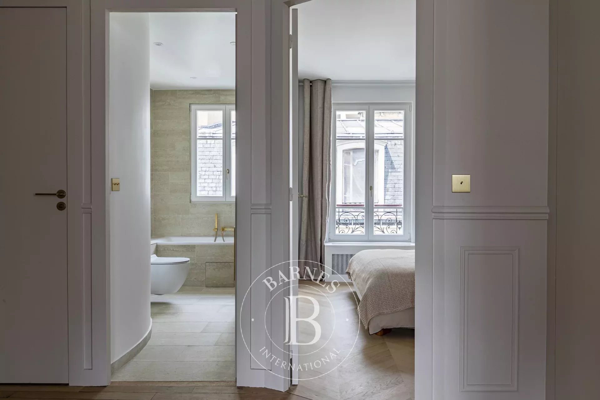 Daire Paris 7ème - picture 7