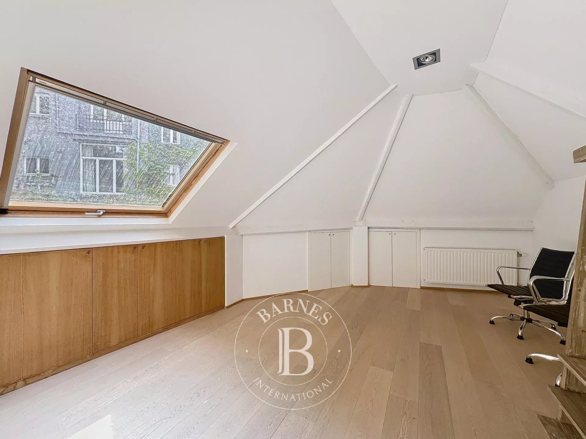 Place du Chatelain - Maison style loft à vendre