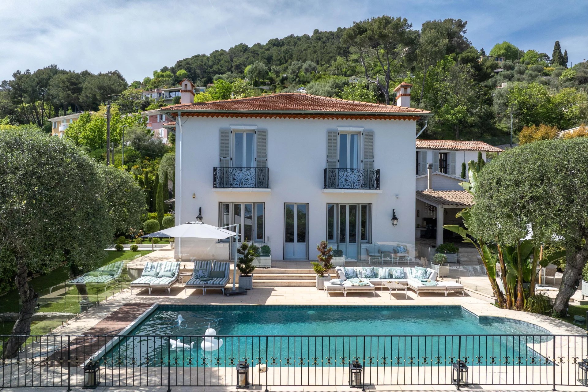 Agence immobilière de Ellington International