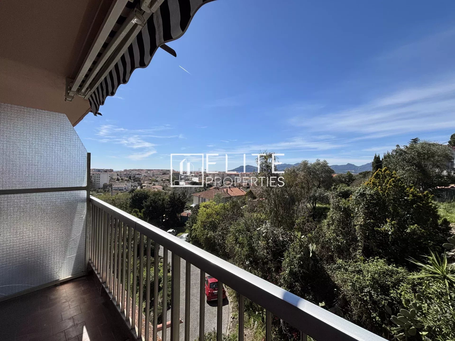 Location Appartement Cannes Croix des Gardes