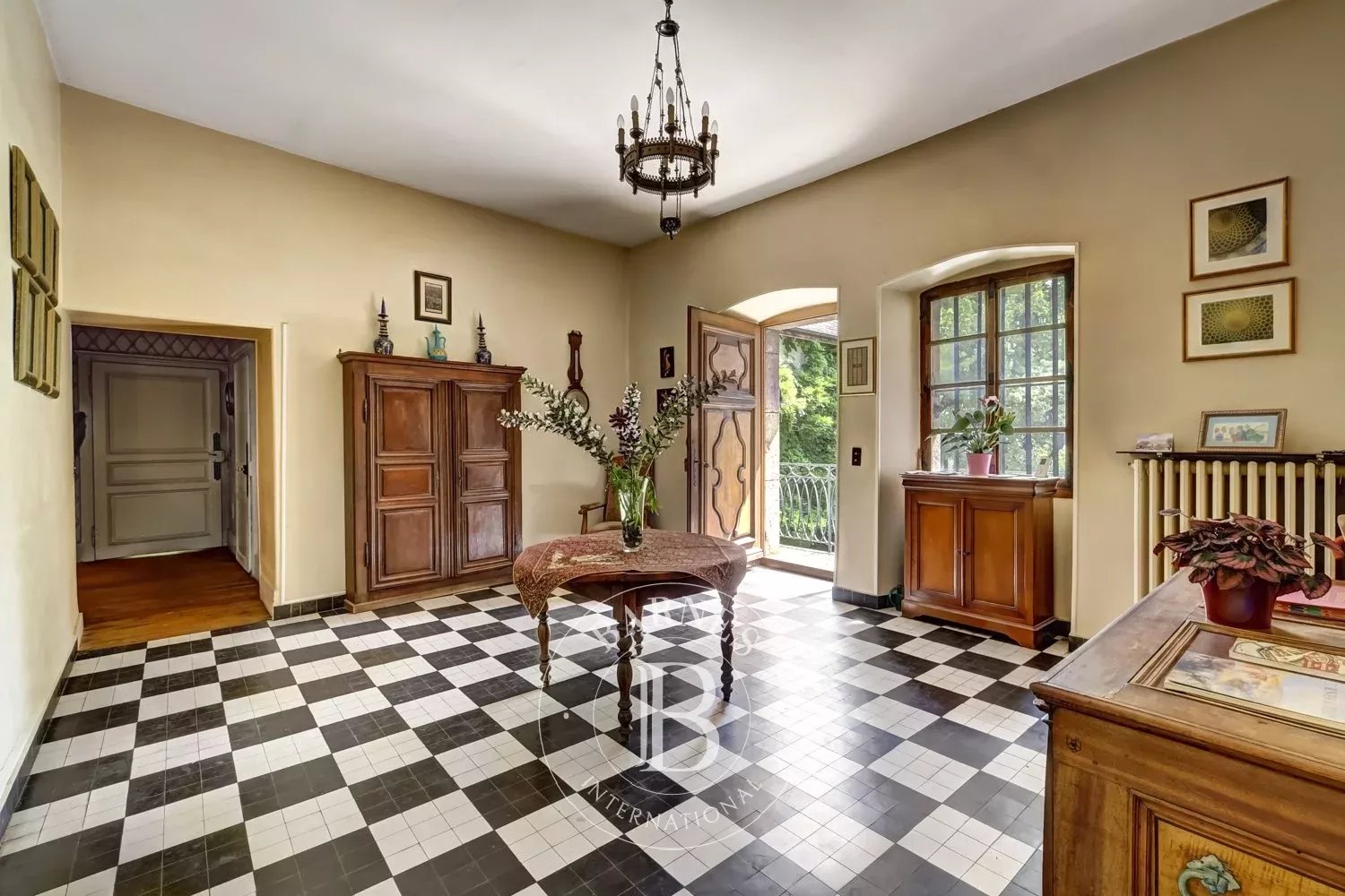 Saray Bonneville - picture 4