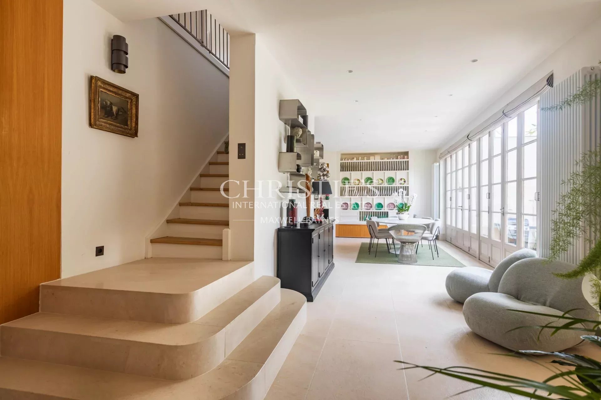 5 Bedroom Villa/Townhouse's Image 13