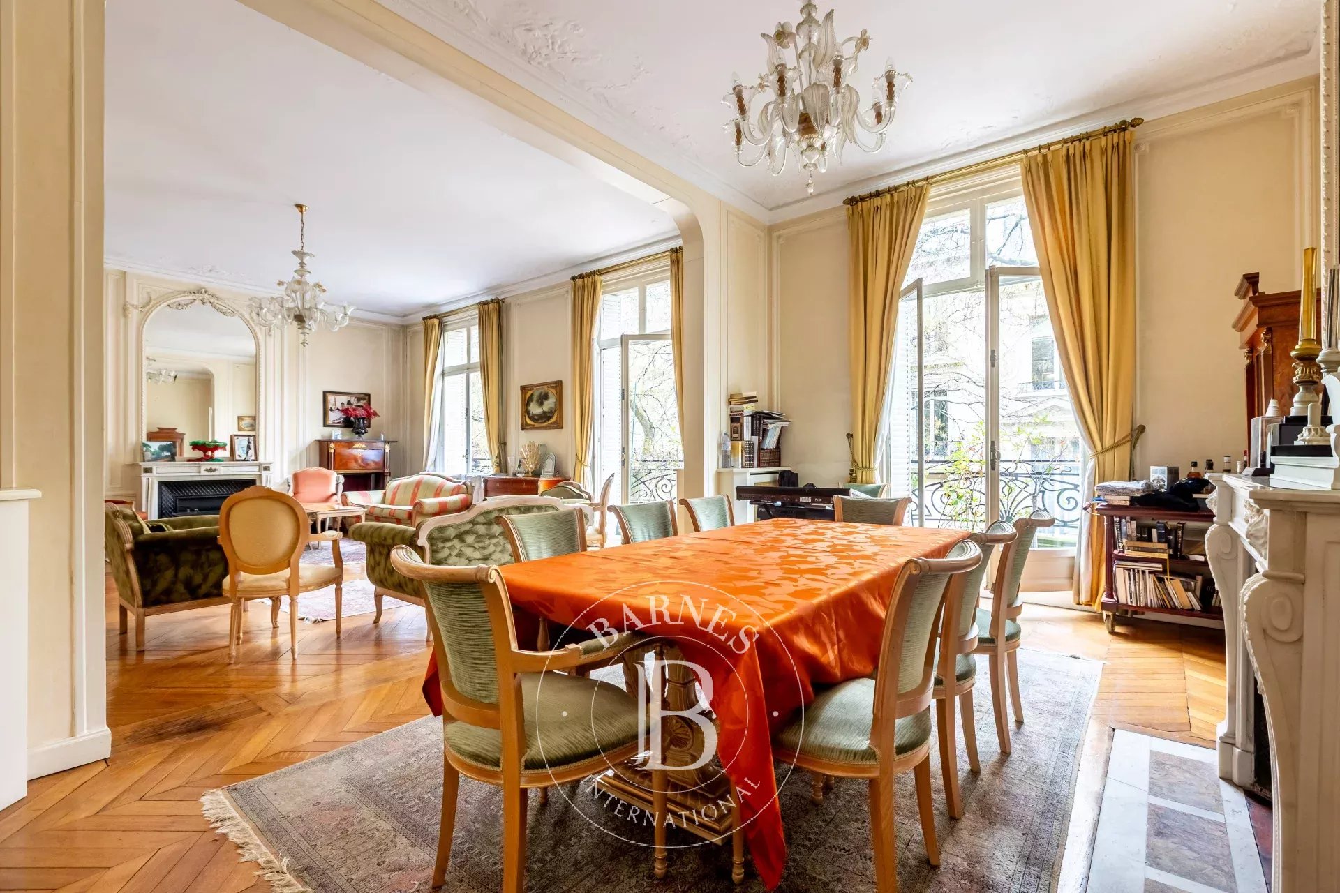 Paris  - Apartment 4 Bedrooms - picture 4