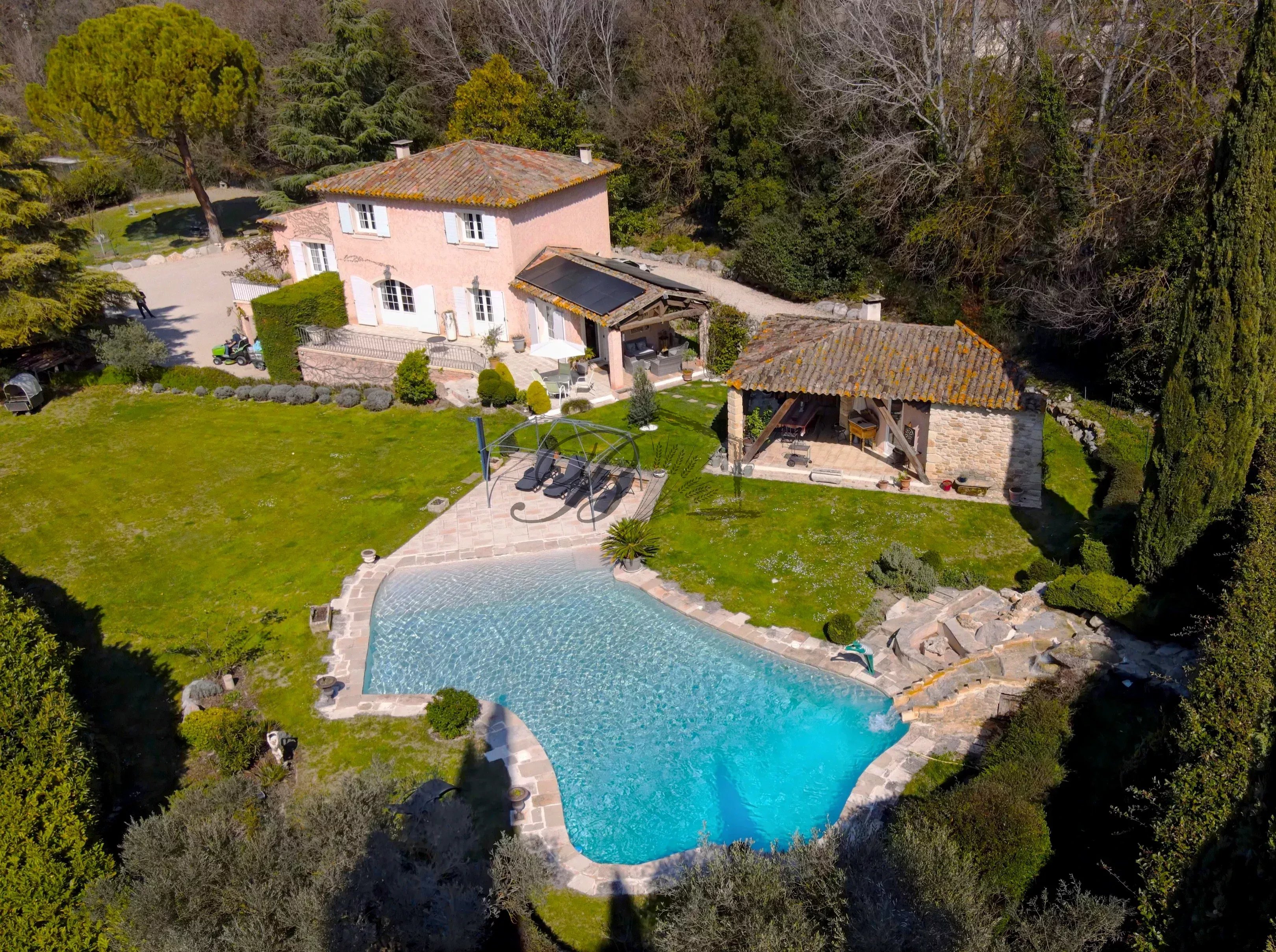 Agence immobilière de 