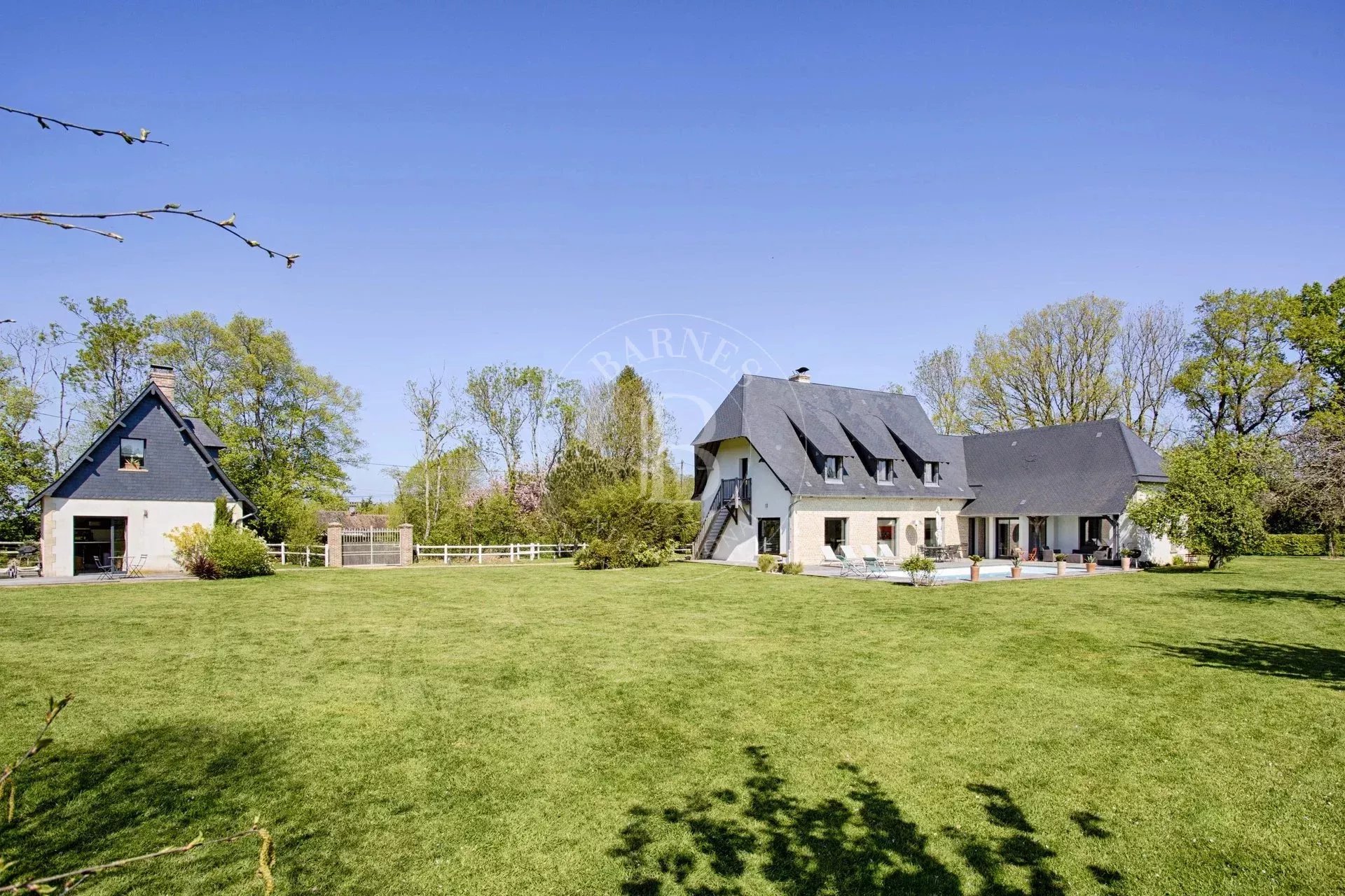 Saint-Pierre-Azif  - House 6 Bedrooms - picture 4