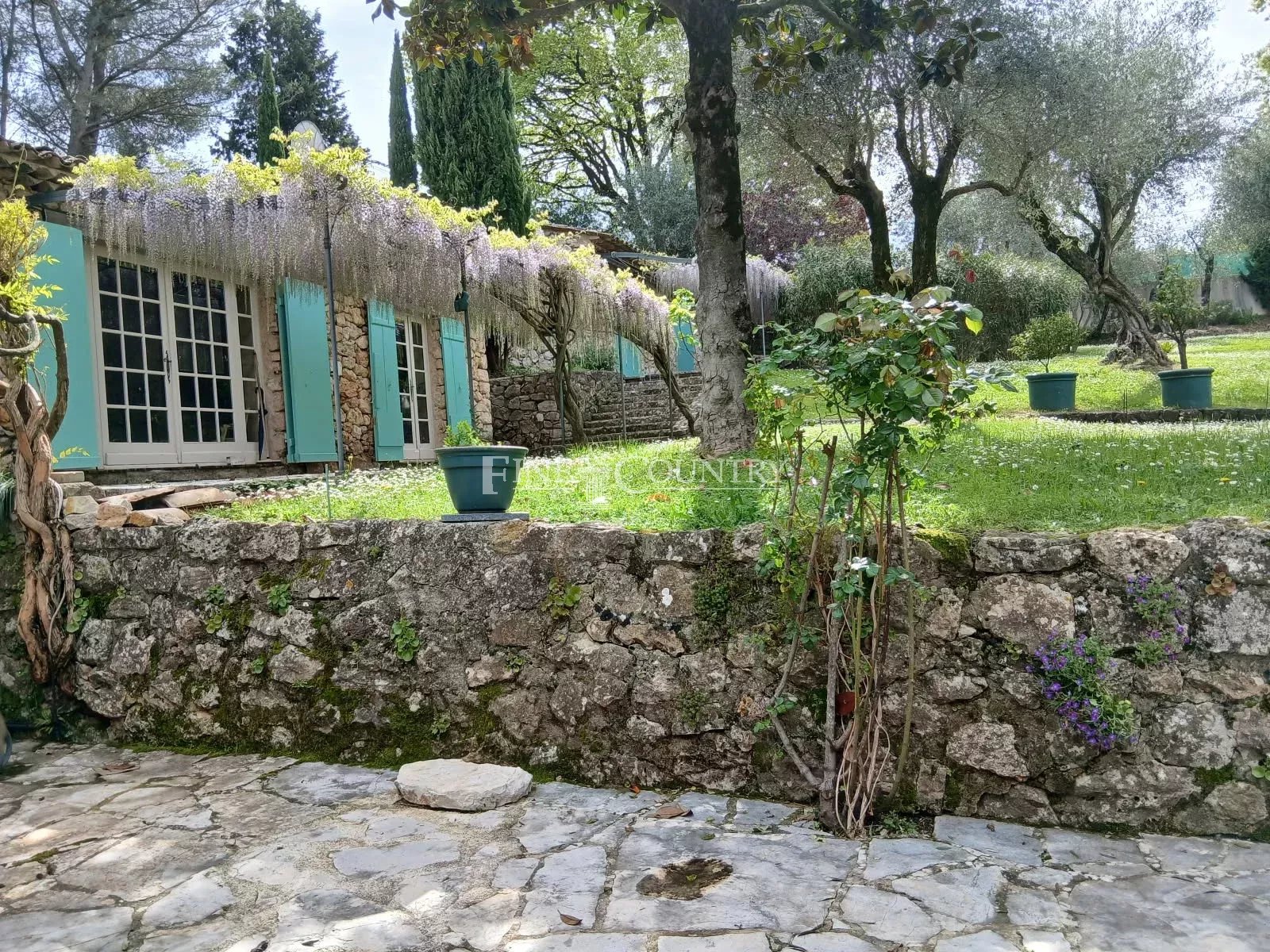 Photo of villa for sale in Opio