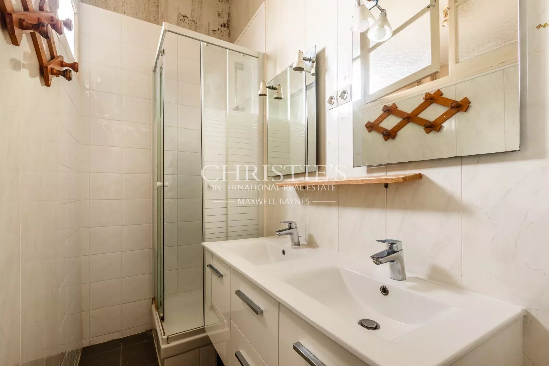 5 Bedroom Villa/Townhouse's Image 22