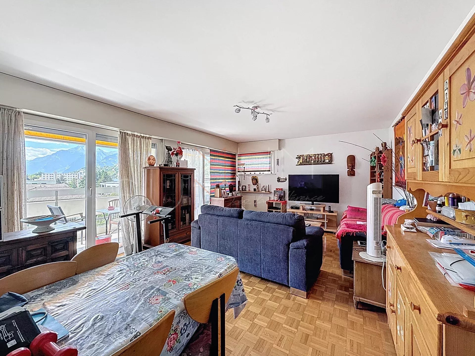 Appartement lumineux de 4.5 pièces avec balcon