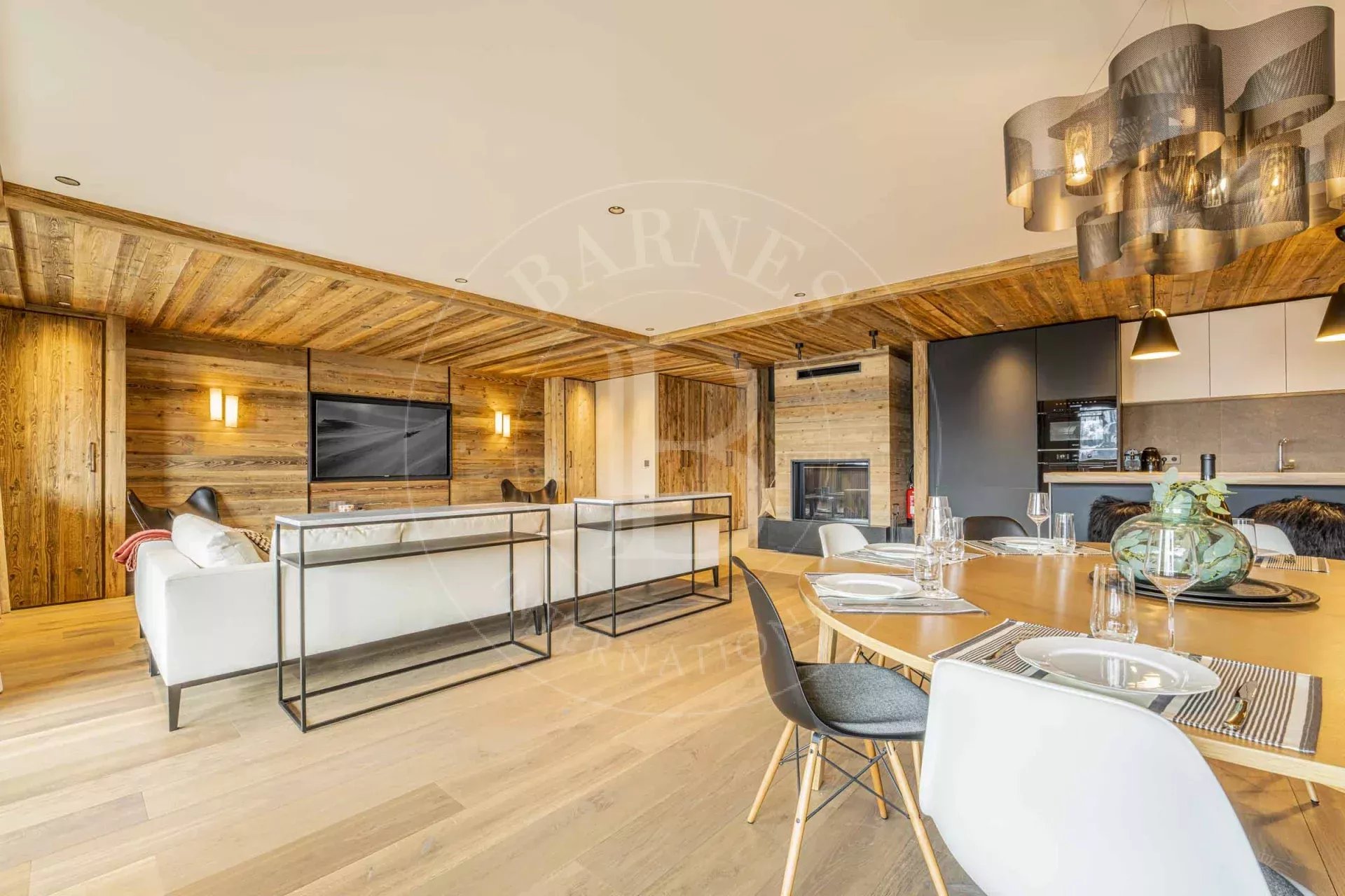 Méribel Superb 5-bedroom duplex apartment at Rond Point des Pistes