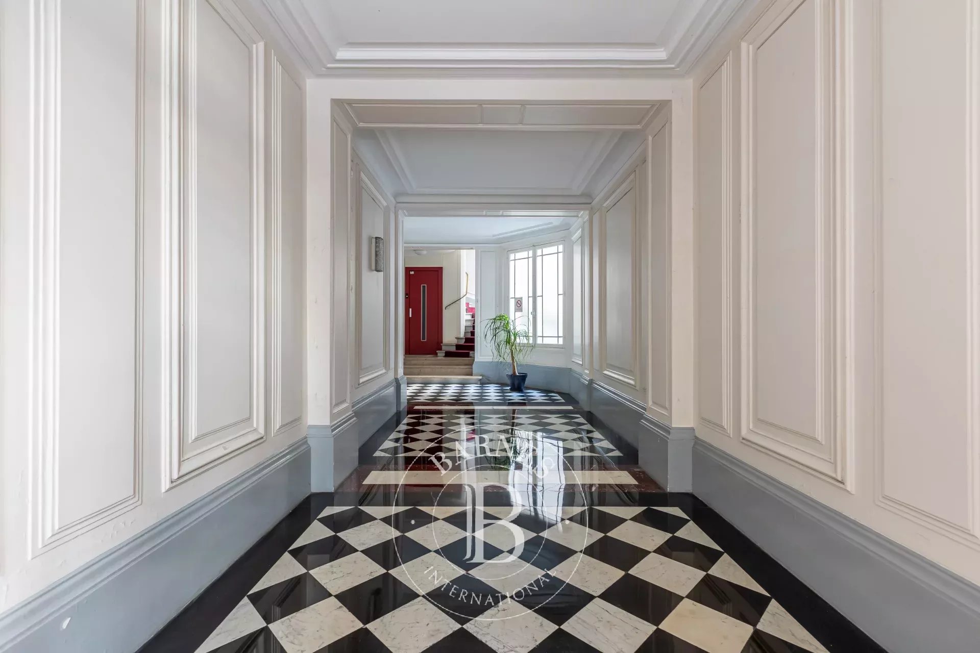 Daire Paris 8ème - picture 10